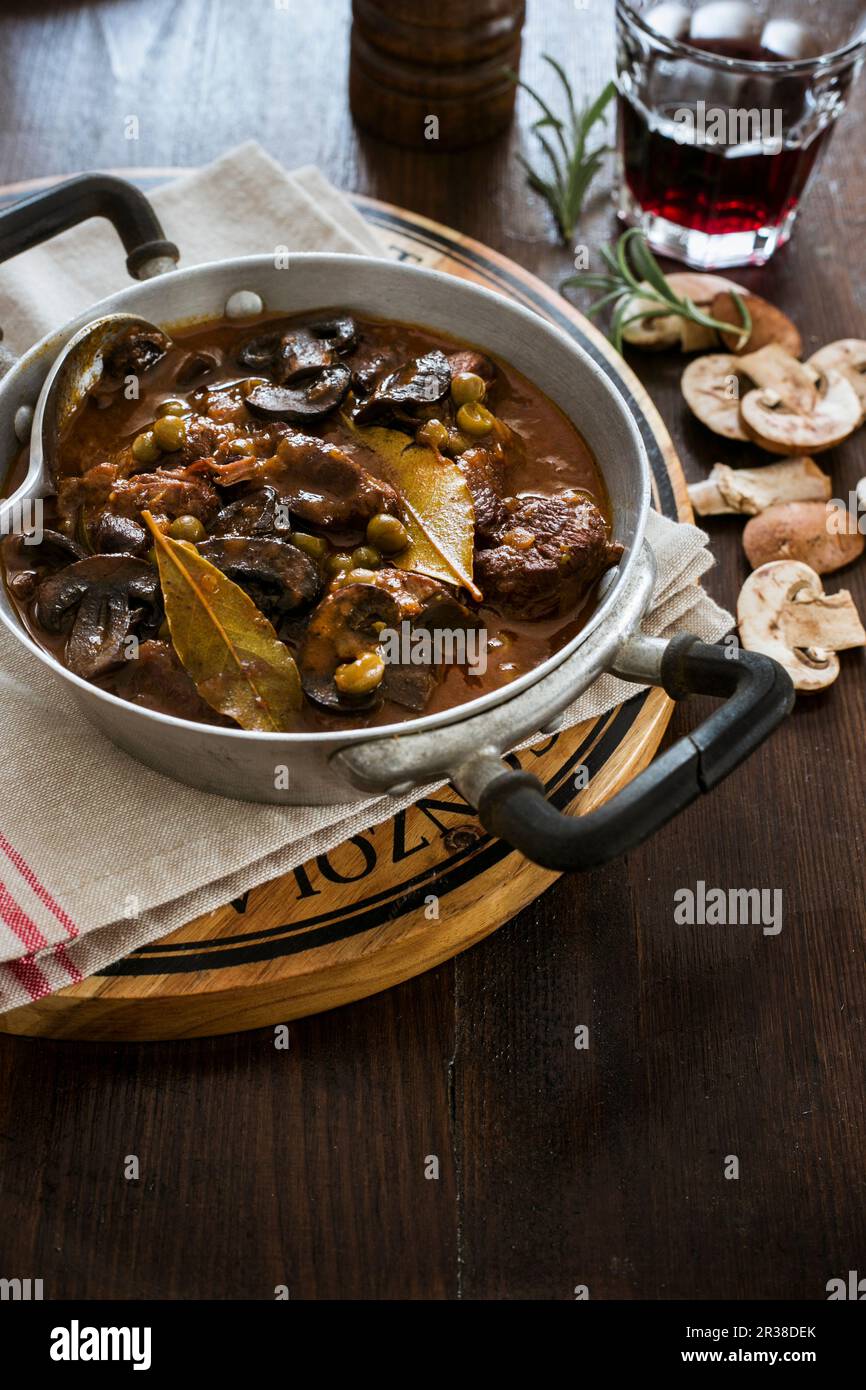 Champignon ragout hi-res stock photography and images - Alamy