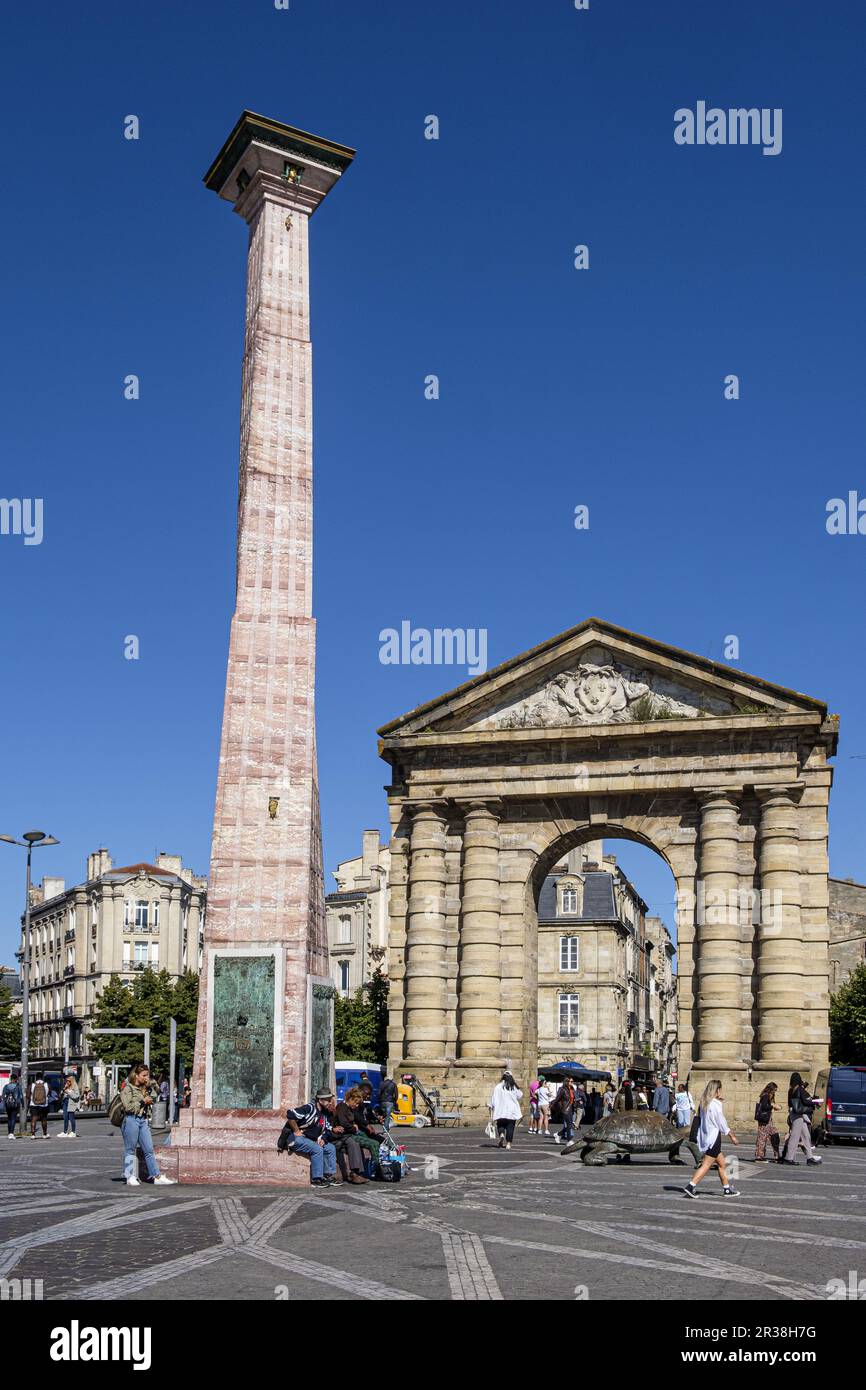 FRANCE. GIRONDE (33). BORDEAUX. VICTORY SQUARE. THE HELICAL-SHAPED ...