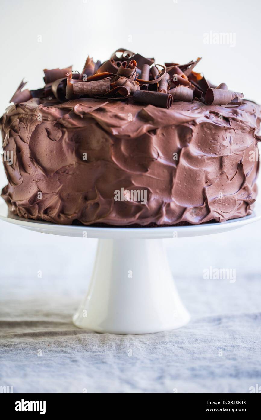 Triple layer cream cake hi-res stock photography and images - Alamy
