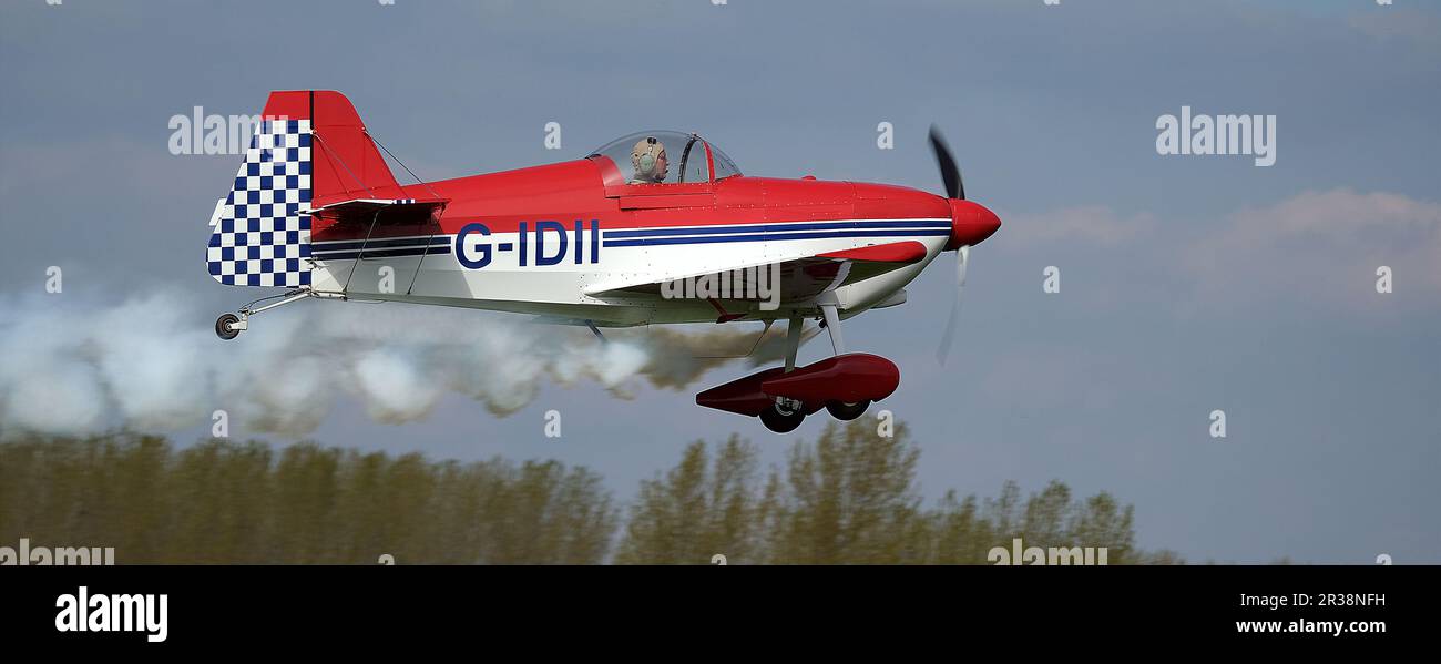 DR107 One Design G-IDII light aircraft Stock Photo