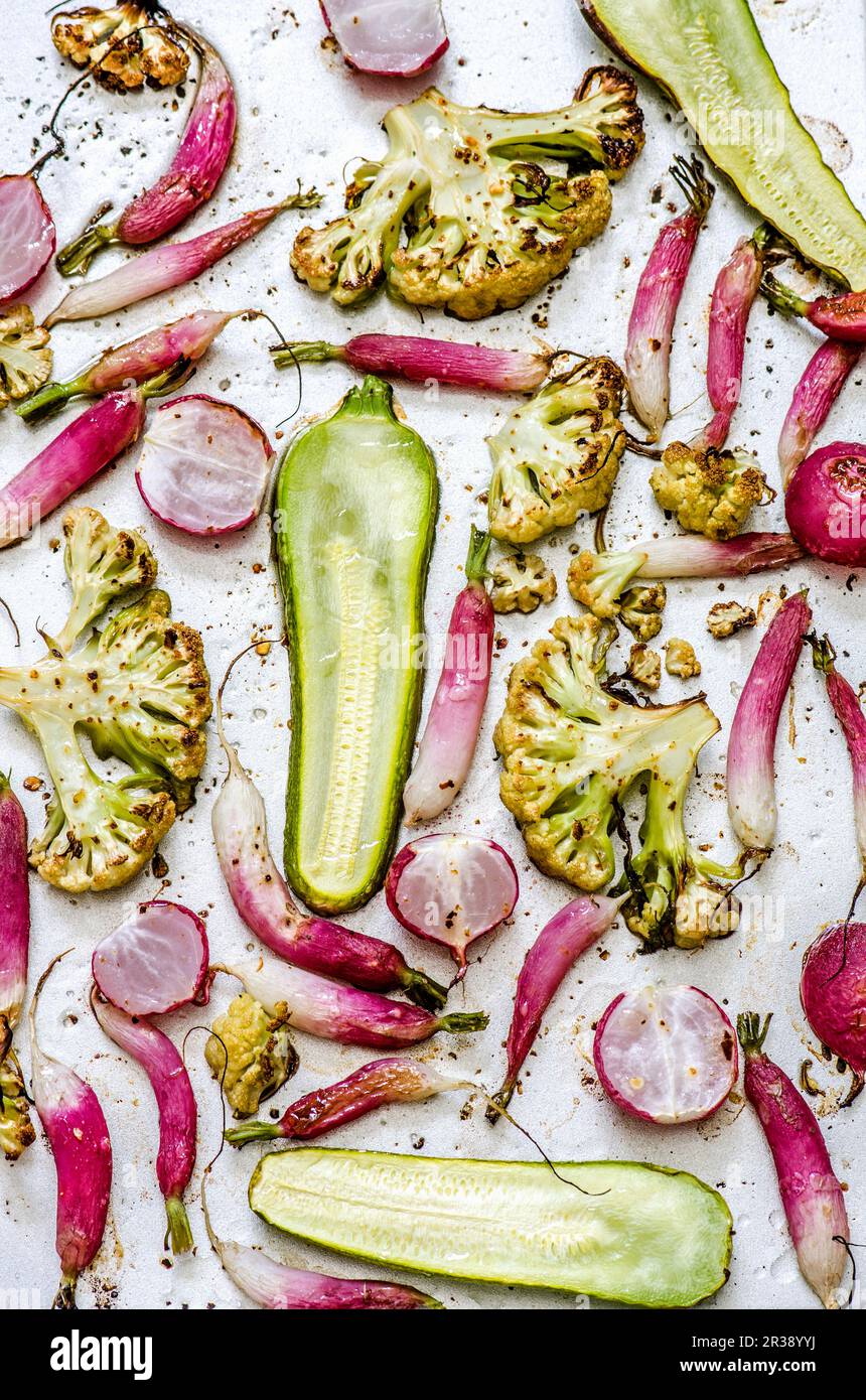 Roasted veggies on sheet hi-res stock photography and images - Alamy