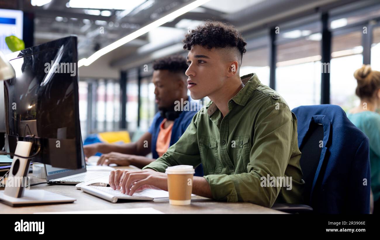 The cabinet office meeting room hi-res stock photography and images - Alamy