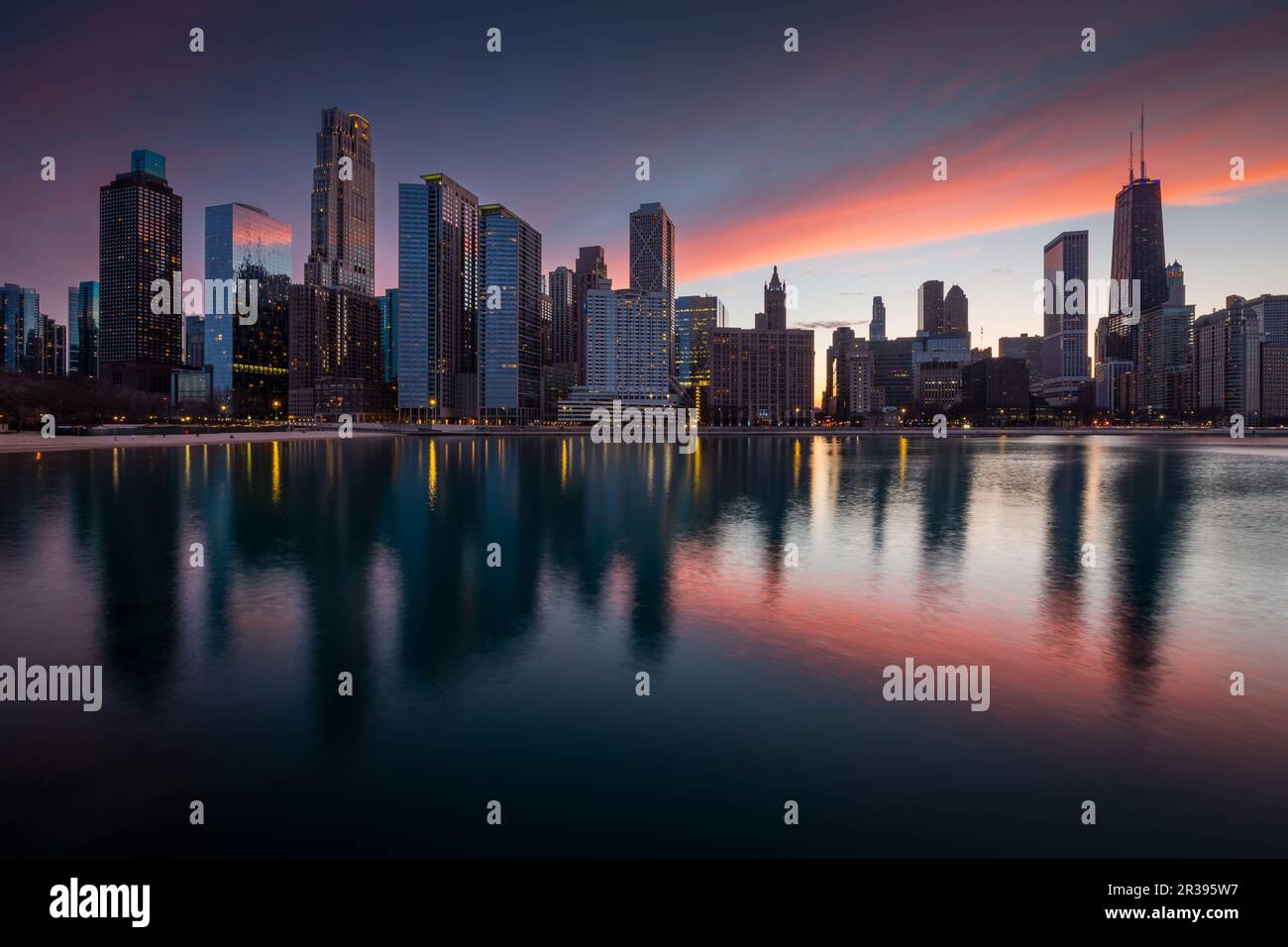 View of the Chicago downtown over lake Michigan Stock Photo - Alamy