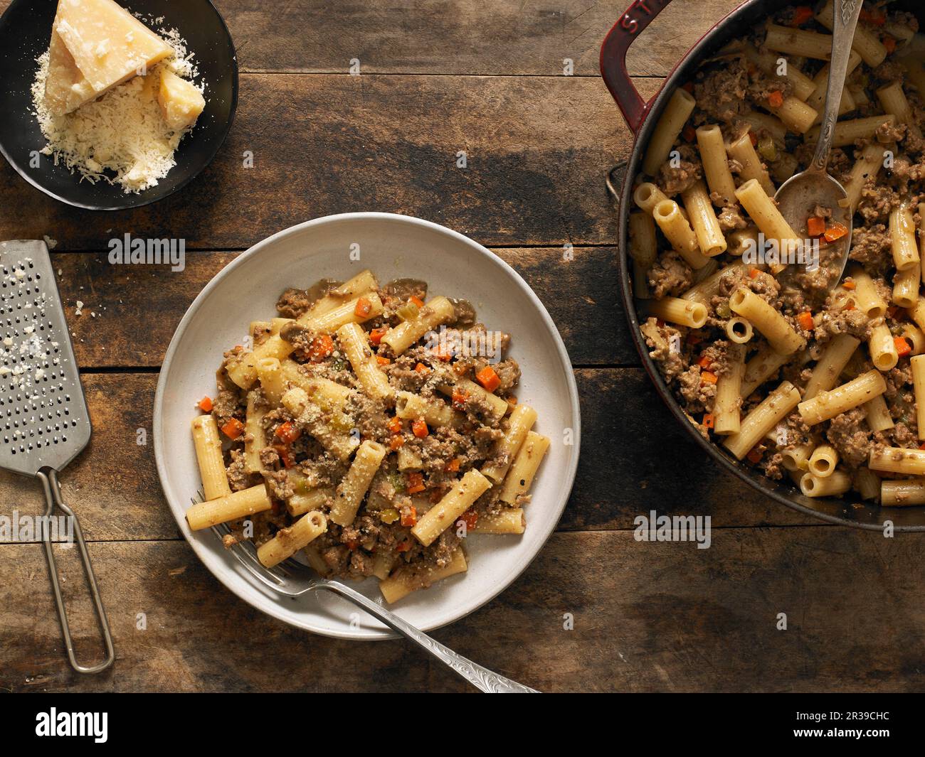 Rigatoni With White and Italian Pork Sausage Bolognese Stock Photo Alamy