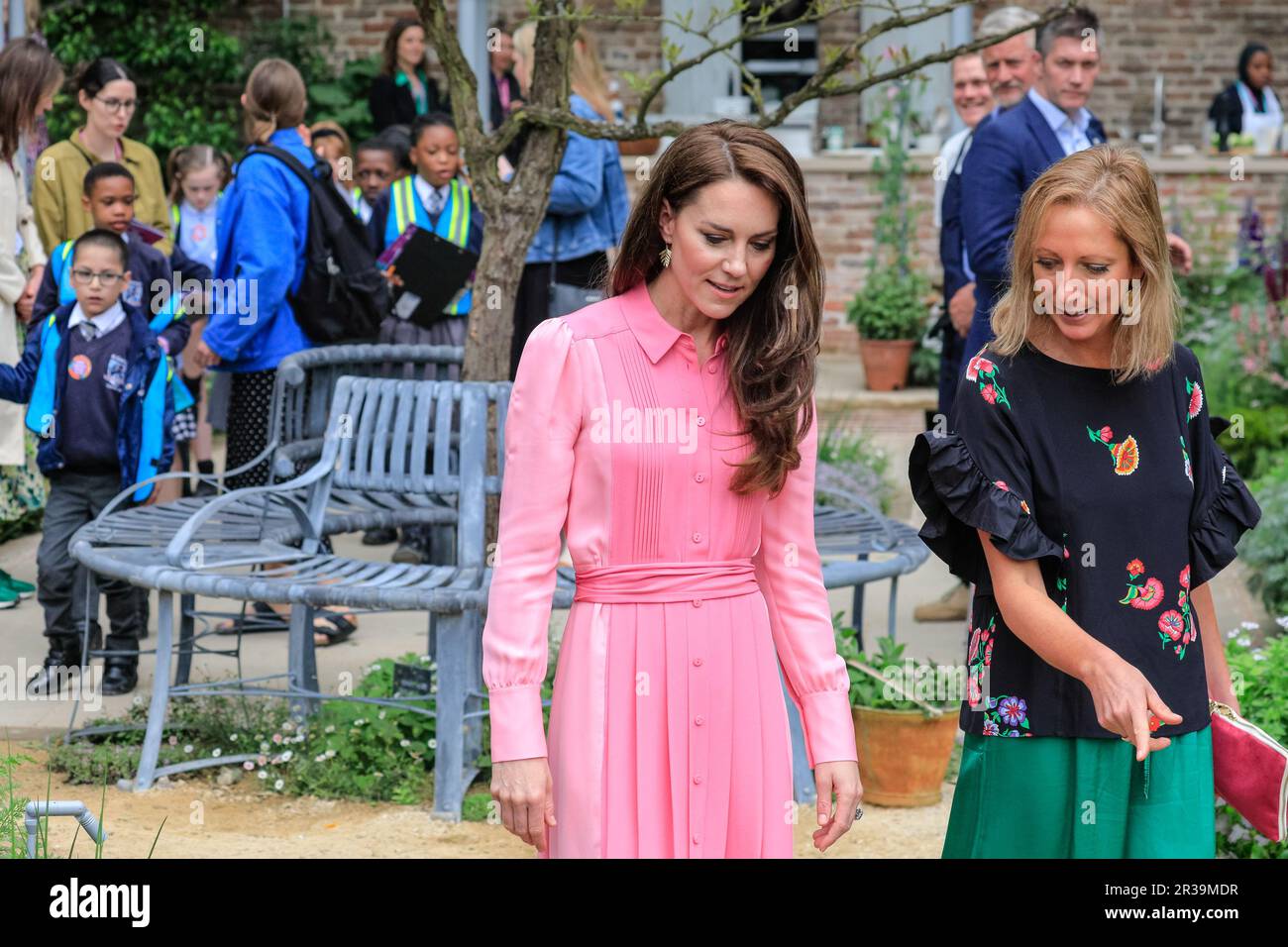 London, UK. 22nd May, 2023. Catherine, the Princess of Wales visits Chelsea Flower Show. She first meets school children for the first ever children's picknick at the show, then visited the Savill's Garden, Samaritans Garden and garden of the Royal Enthomological Society. Press day at the annual RHS Chelsea Flower Show, showcasing garden designs, products, floral displays and all things horticultural from May 23-27. Credit: Imageplotter/Alamy Live News Stock Photo