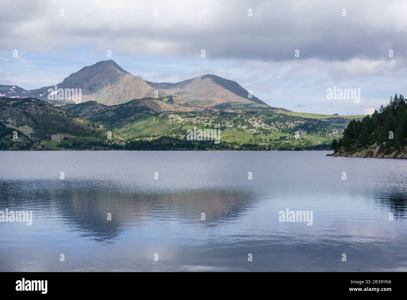 Recurso natural de agua hi-res stock photography and images - Alamy