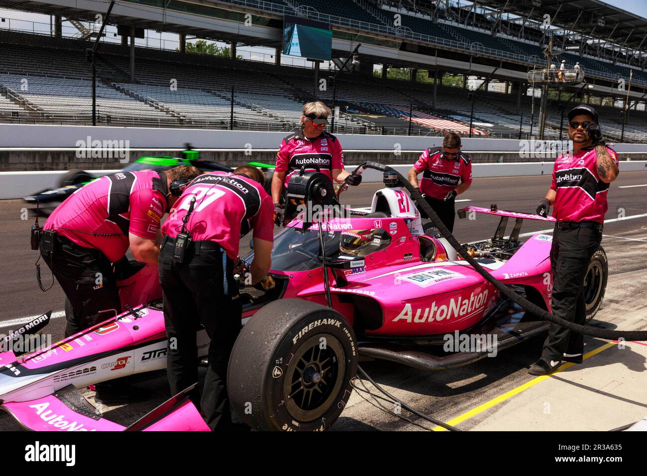 Indianapolis, United States. 22nd May, 2023. The crew for driver Kyle Kirkwood (27) of United States practices for the Indy 500 at Indianapolis Motor Speedway in Indianapolis. (Photo by Jeremy Hogan/SOPA Images/Sipa USA) Credit: Sipa USA/Alamy Live News Stock Photo