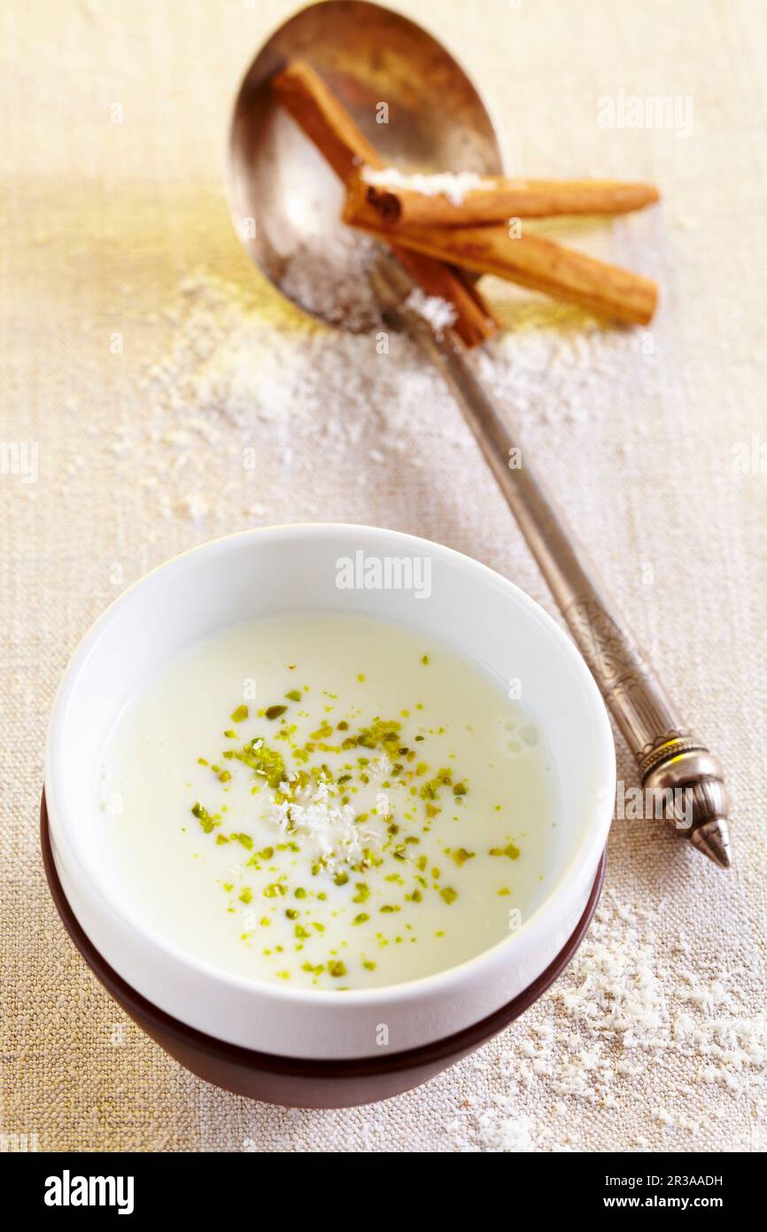 Sahlab - warm milk drink from Egypt with cinnamon and cornstarch Stock ...