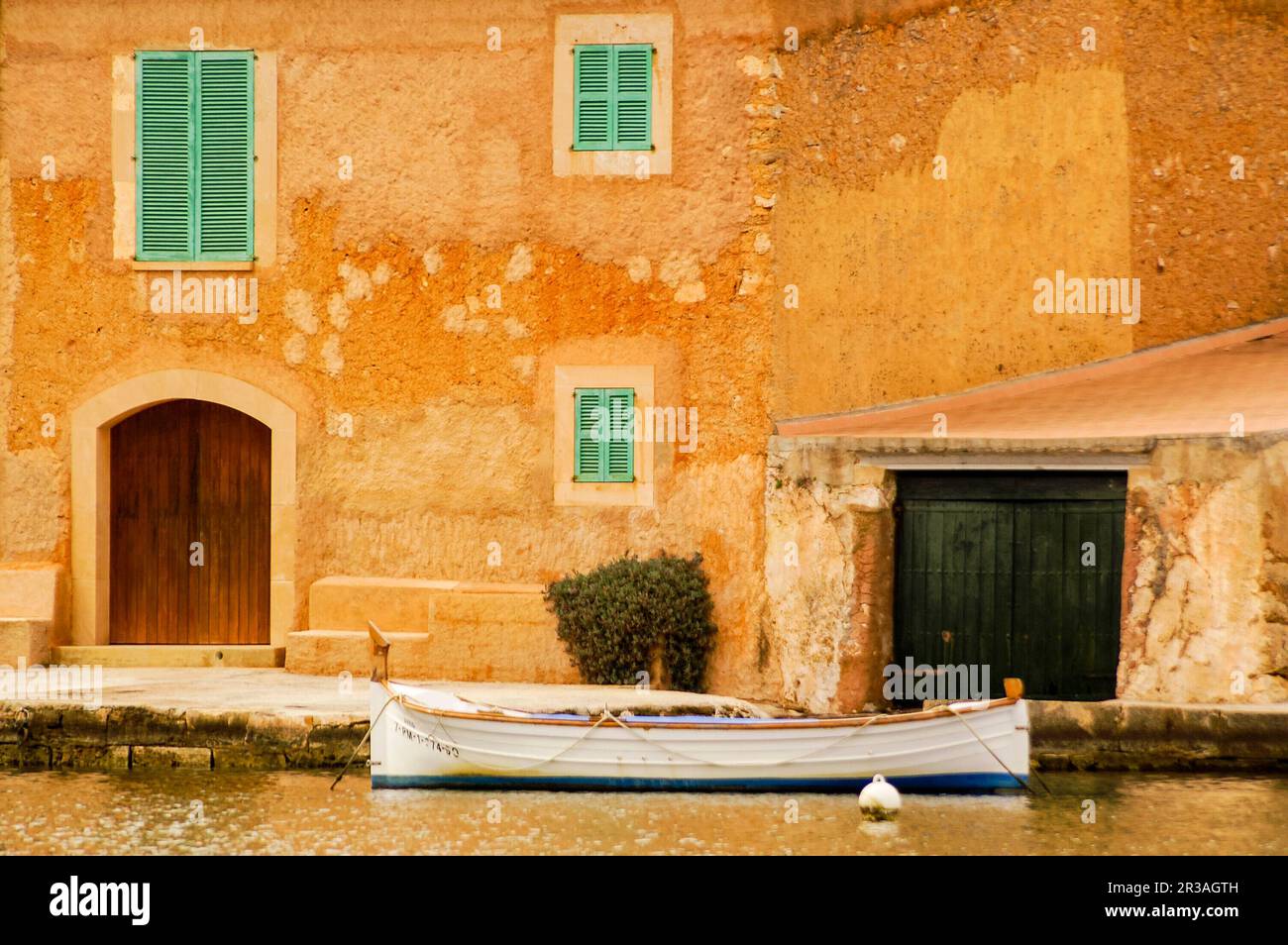 Navegacion a orillas del mar hires