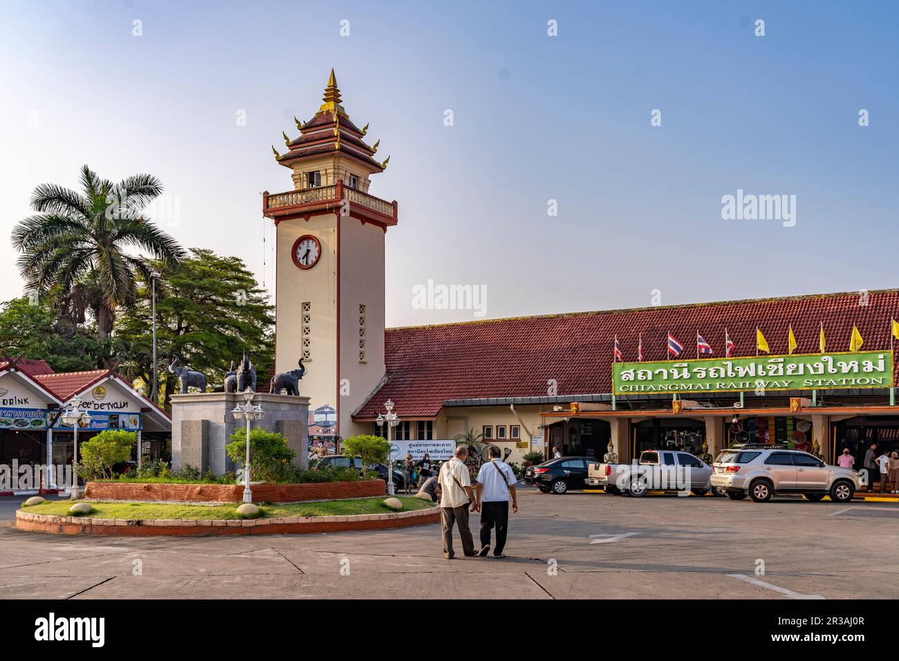 Bahnhof  Chiang Mai Railway Station, Thailand, Asien   |   Chiang Mai Railway Station, Thailand, Asia Stock Photo
