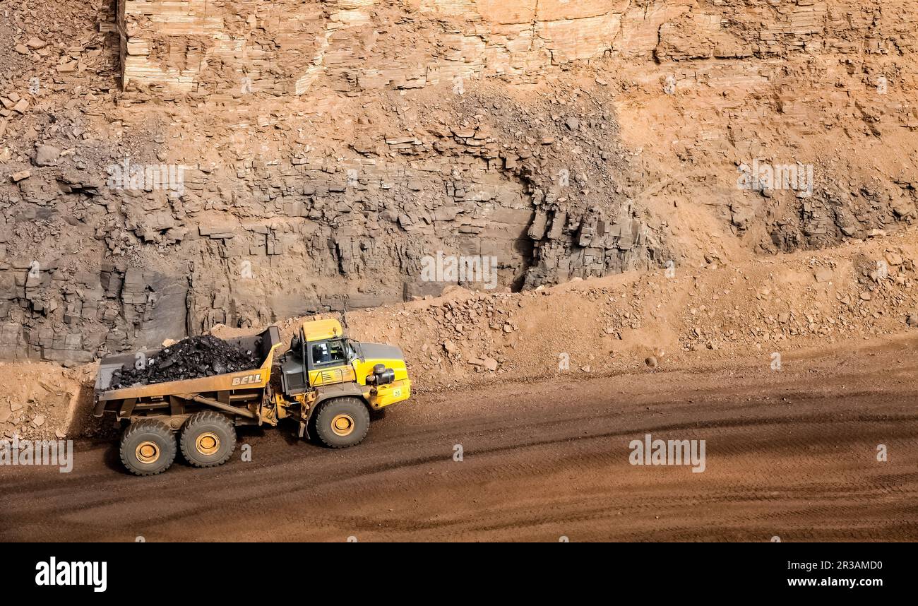 Manganese mining africa hi-res stock photography and images - Alamy