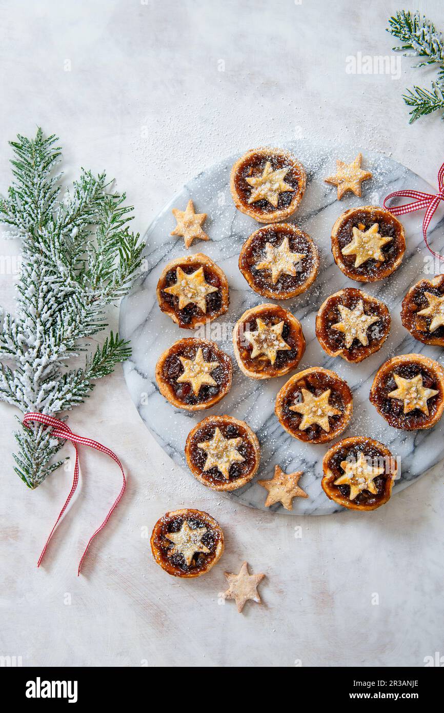 Homemade mince pies Stock Photo - Alamy