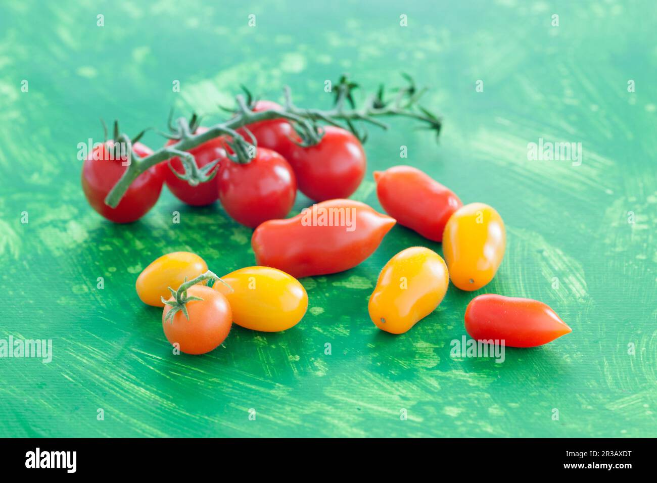 Different red and yellow tomatoes Stock Photo Alamy