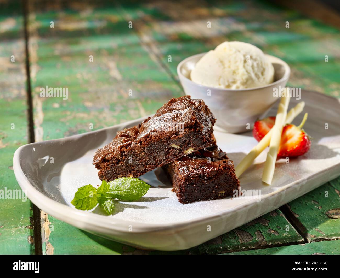 Chocolate Fudge Brownie with Vanilla Ice Cream Stock Photo Alamy