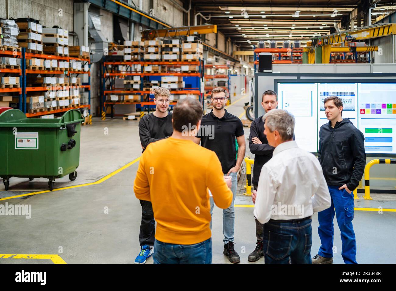 Manager planning hi-res stock photography and images - Alamy