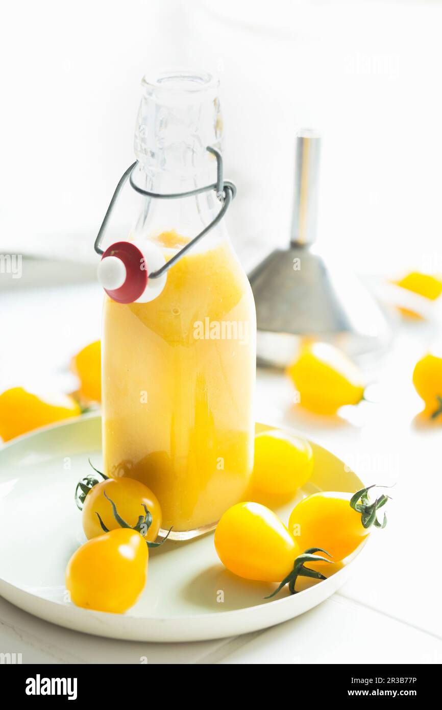 Homemade yellow ketchup Stock Photo Alamy