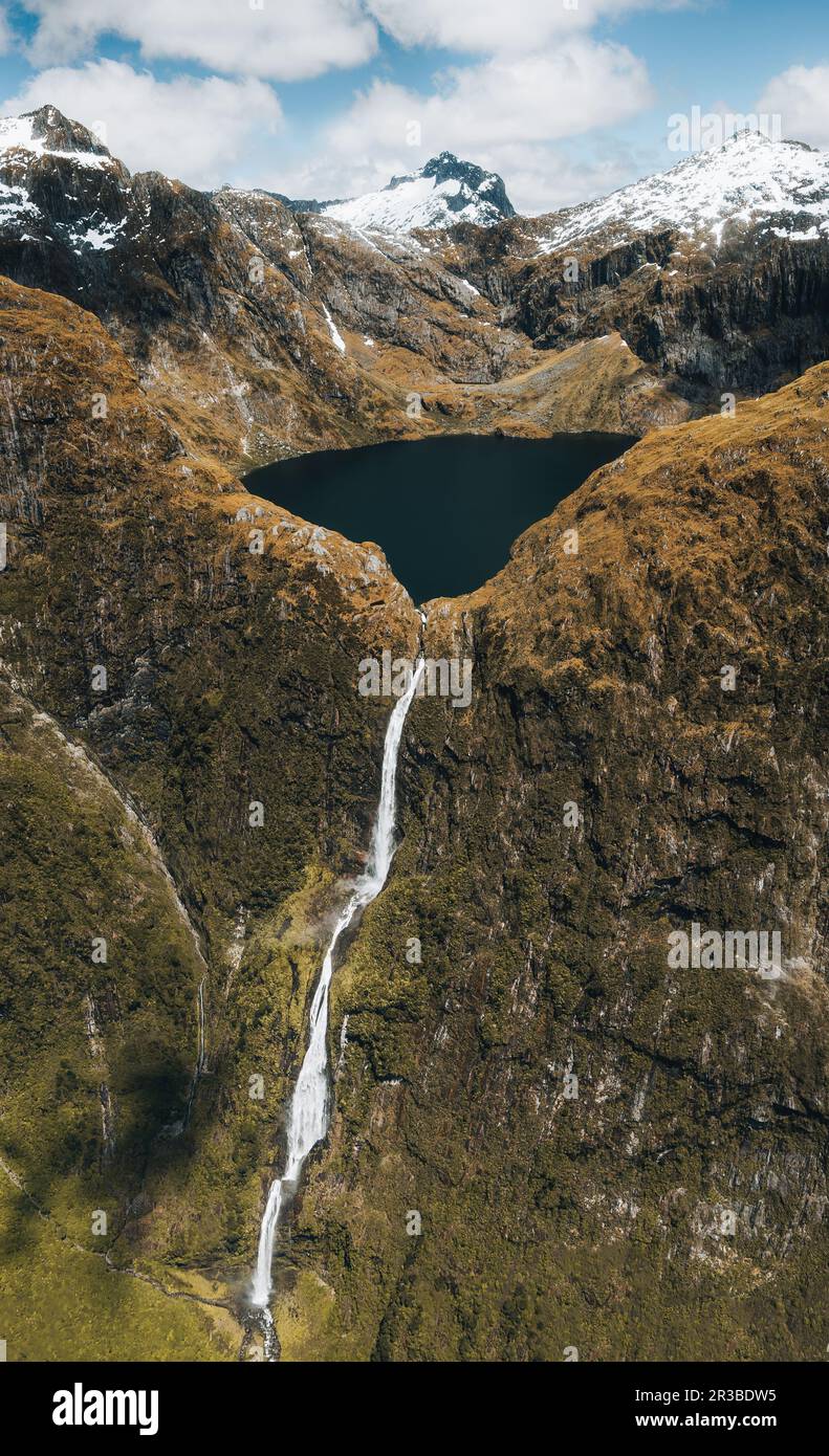 Amazing aerial view of mountain Lake Quill and Sutherland Falls on the
