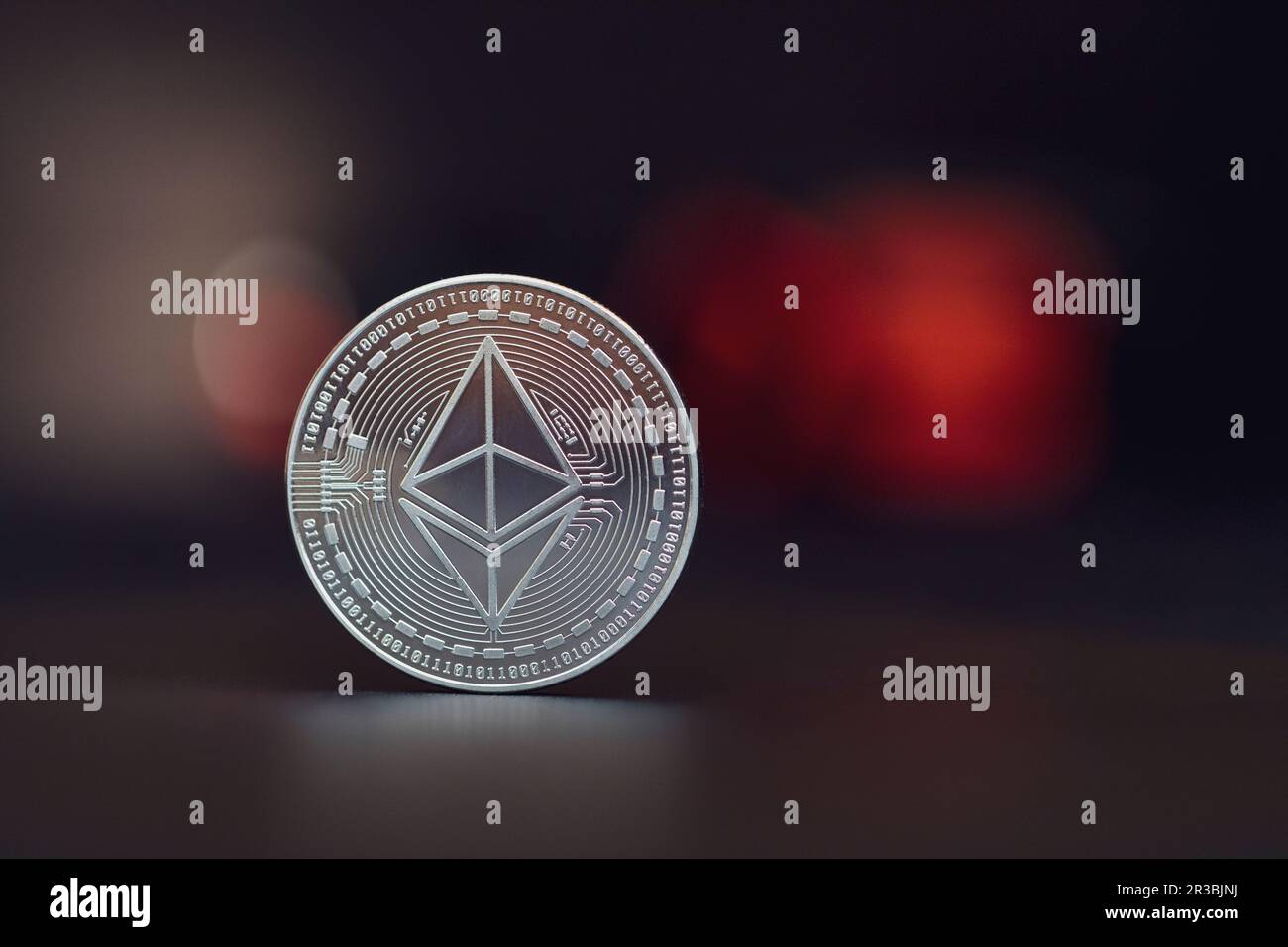 Silver coin close up hi-res stock photography and images - Alamy