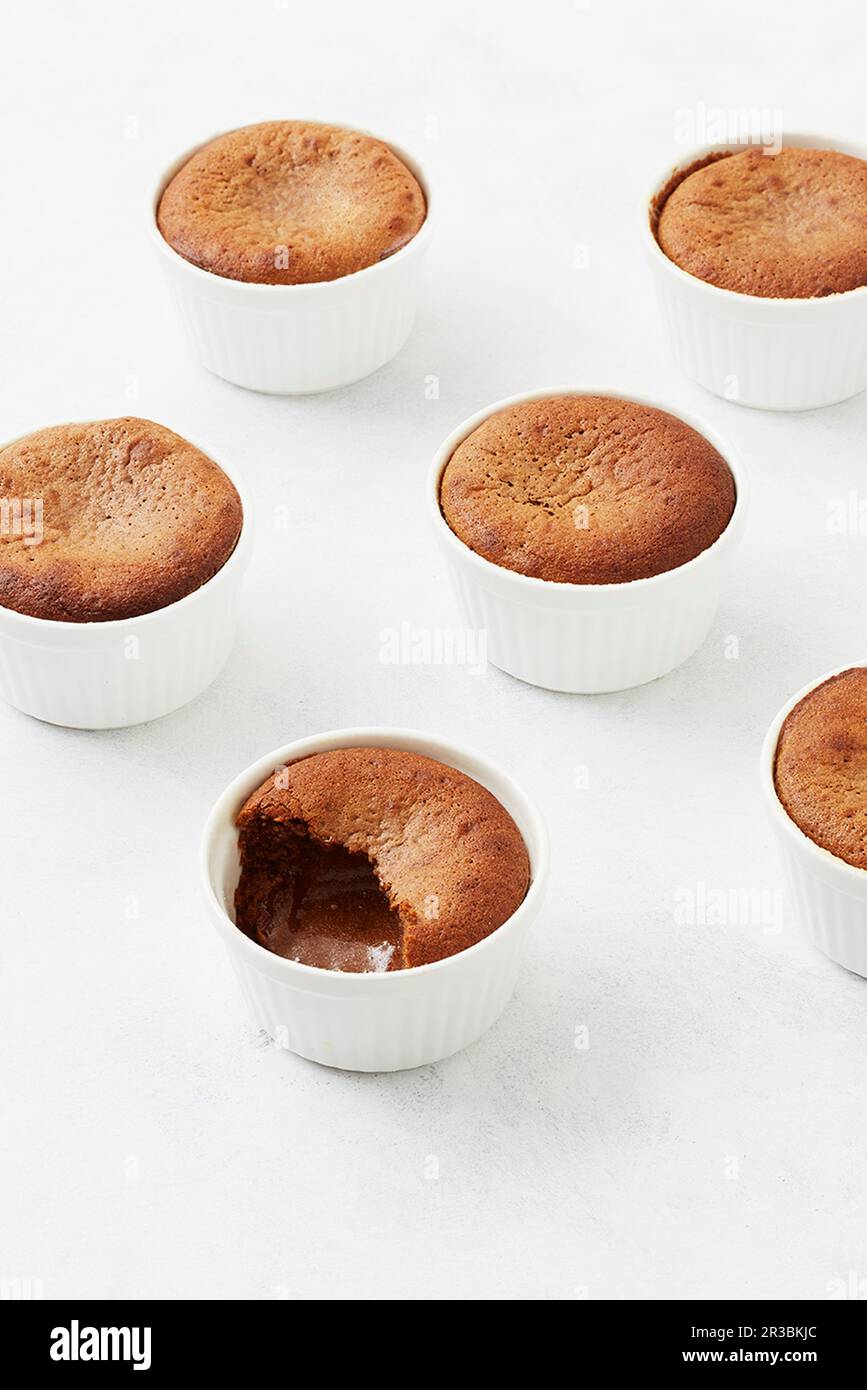 Chocolate fondant pudding with a liquid core Stock Photo Alamy