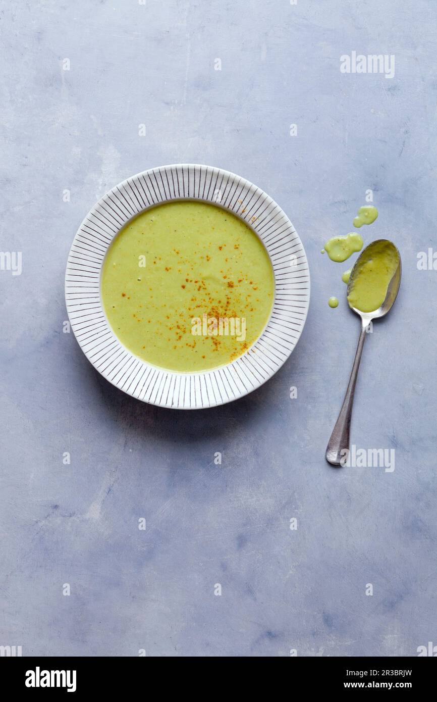Cream of Leek Soup Stock Photo - Alamy