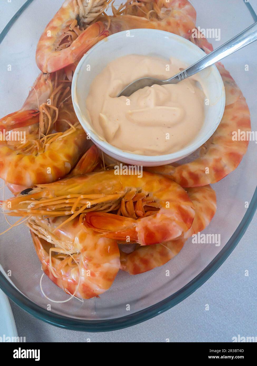 Prawns with spiced mayonnaise sauce Stock Photo Alamy