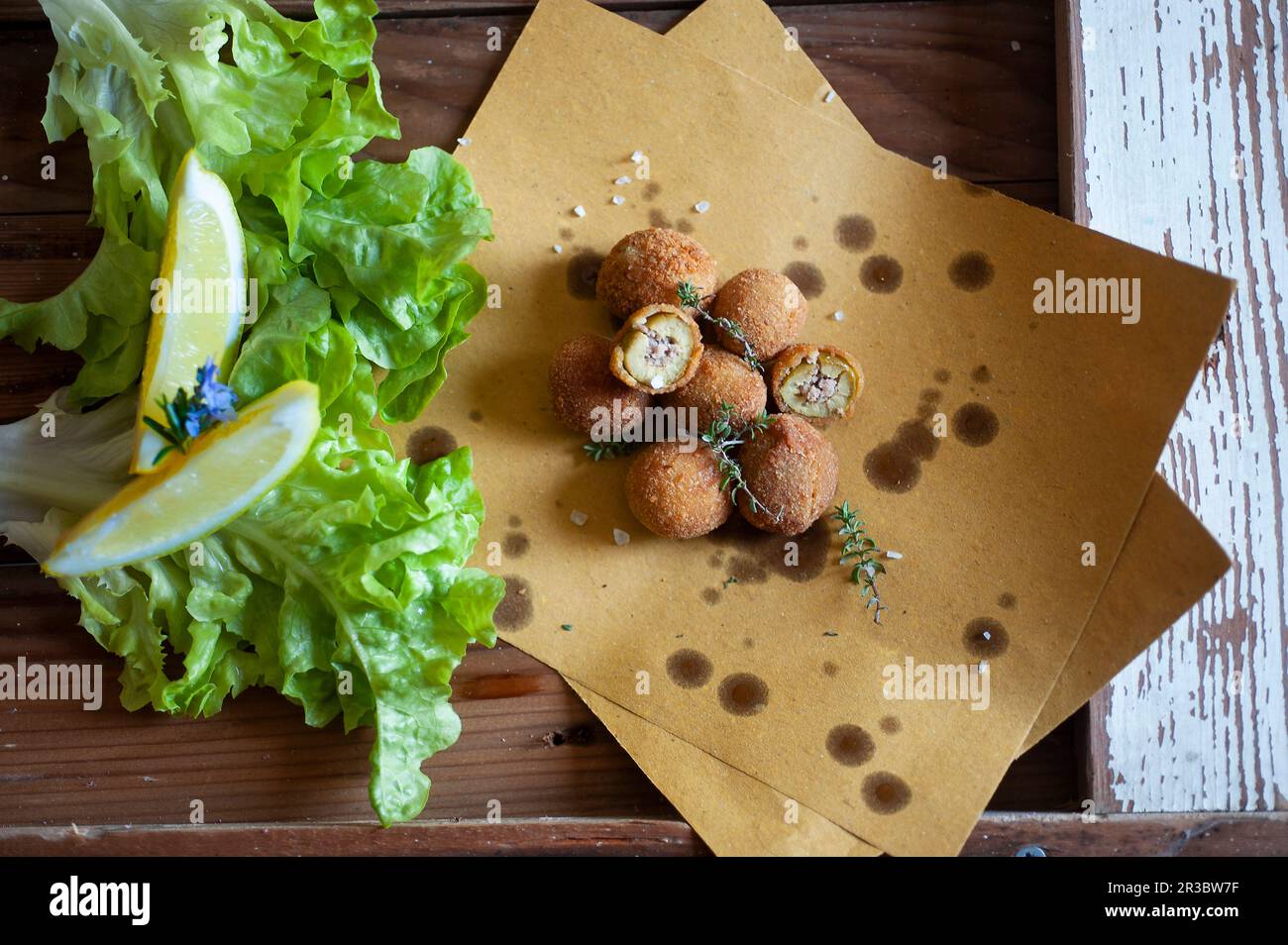 Olive Ascolane Italian stuffed and fried olives Stock Photo Alamy