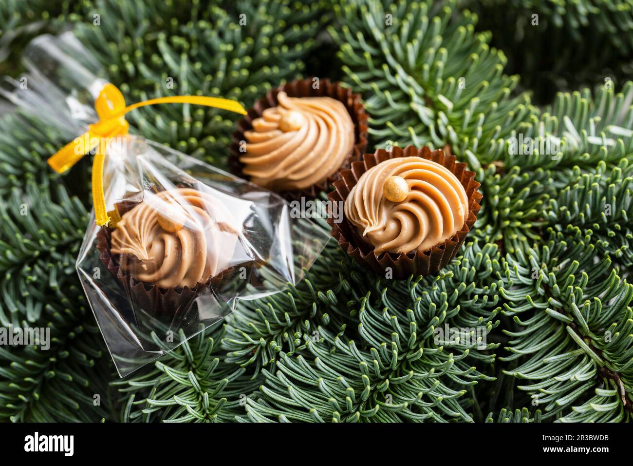 Tiny edible christmas decoration