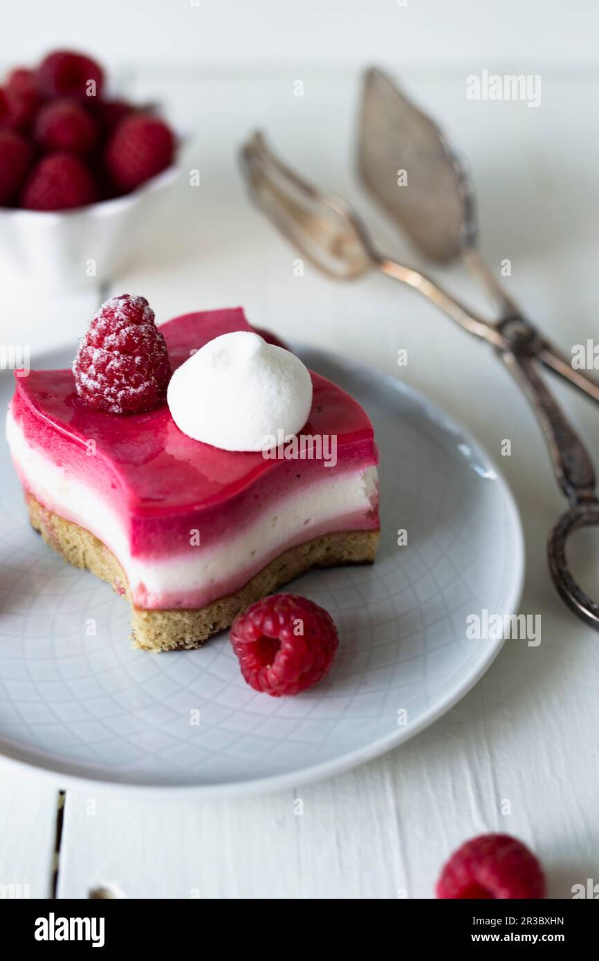 Layered Raspberry Tart Raspberry layer tartlets Stock Photo - Alamy