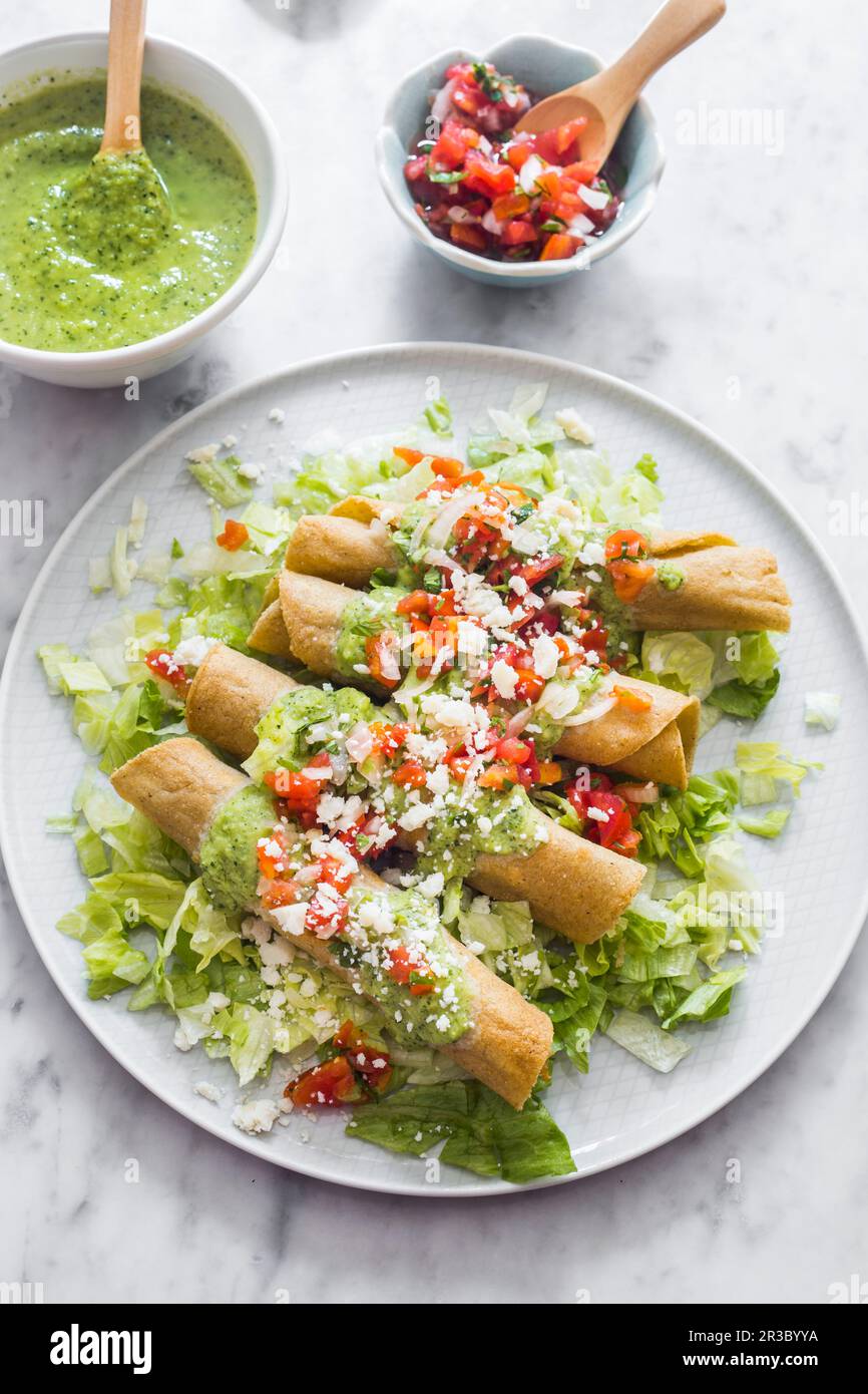 Flautas de Pollo (Chicken Flautas Recipe Stock Photo Alamy