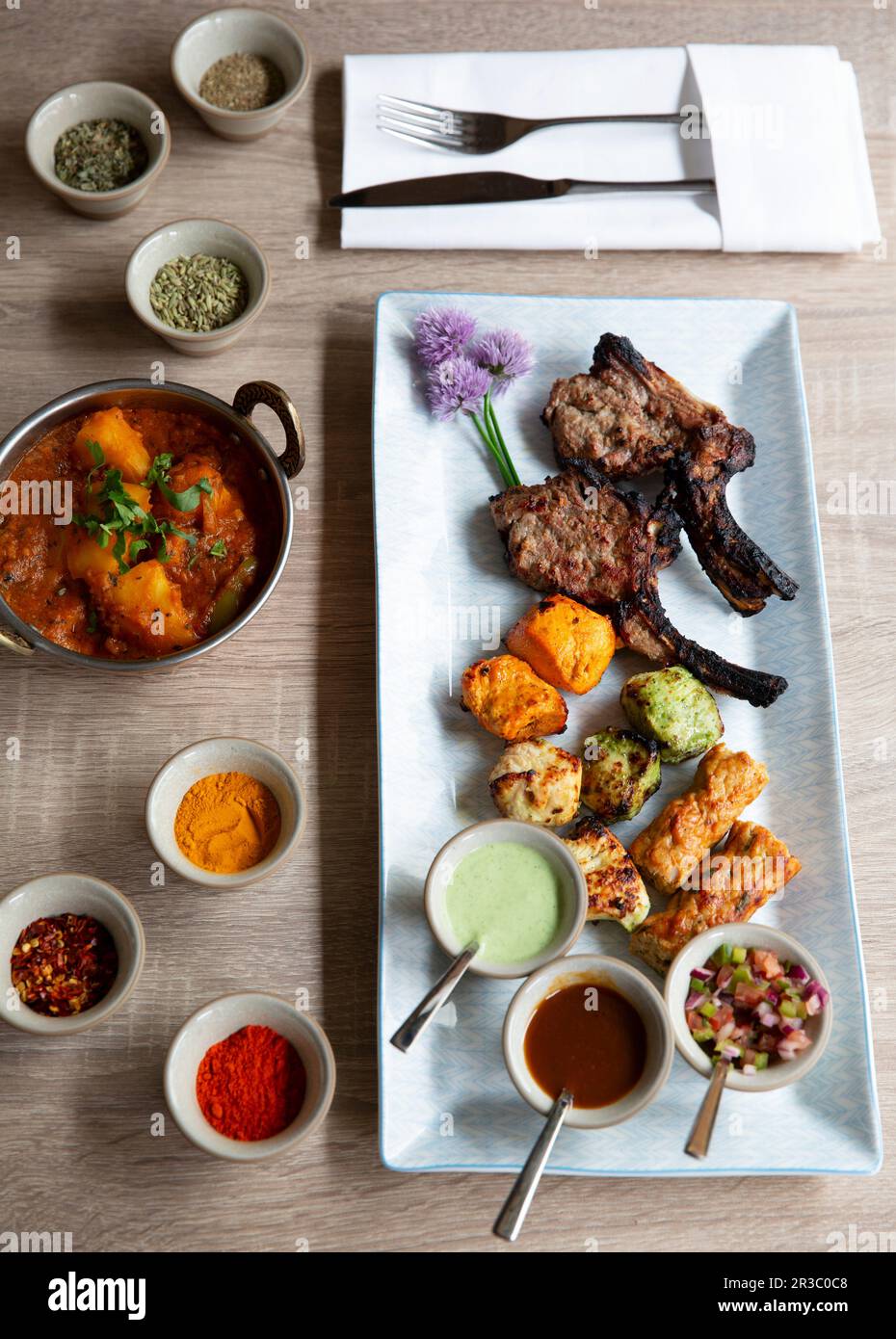 Indian grill platter Stock Photo Alamy