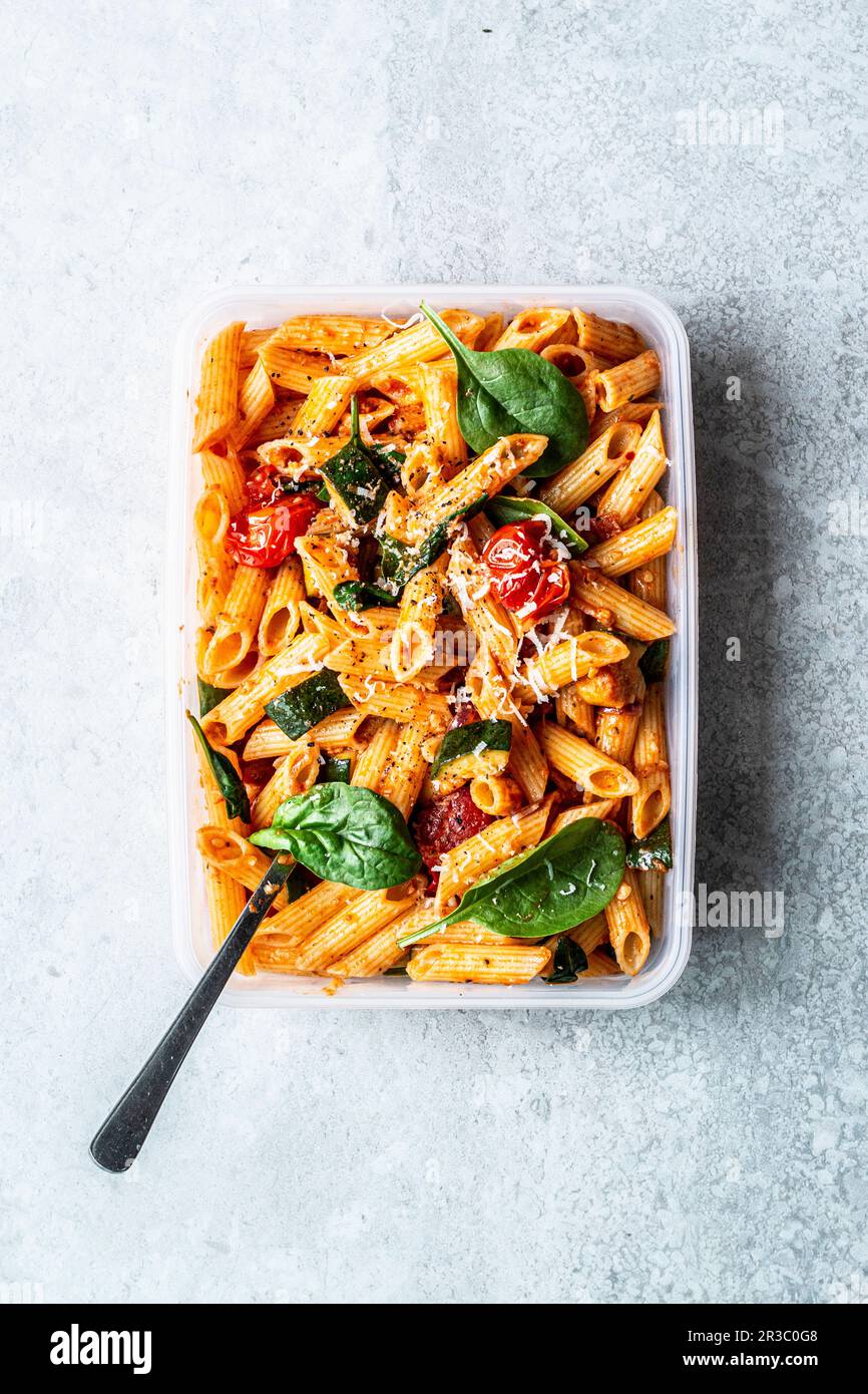 Quick pasta salad 'To Go Stock Photo Alamy