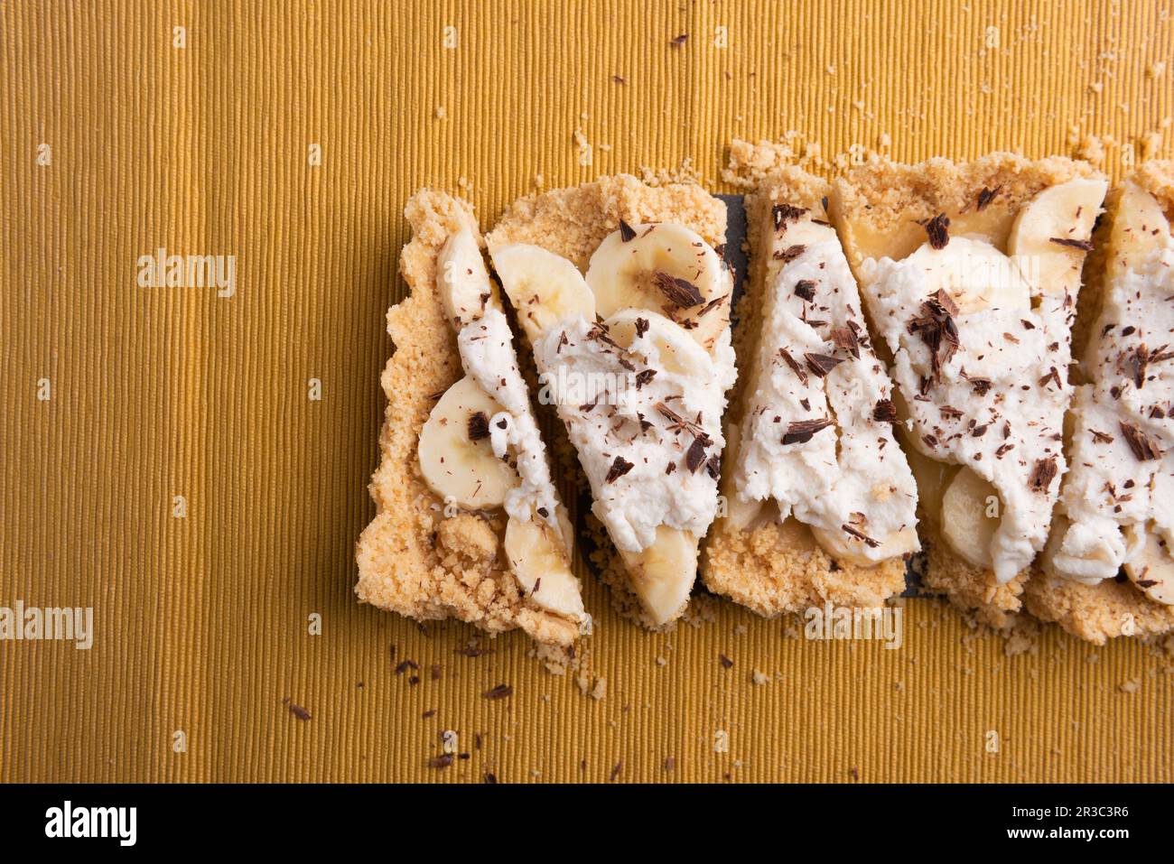 No bake banoffee pie with caramel and whipped soy cream Stock Photo Alamy