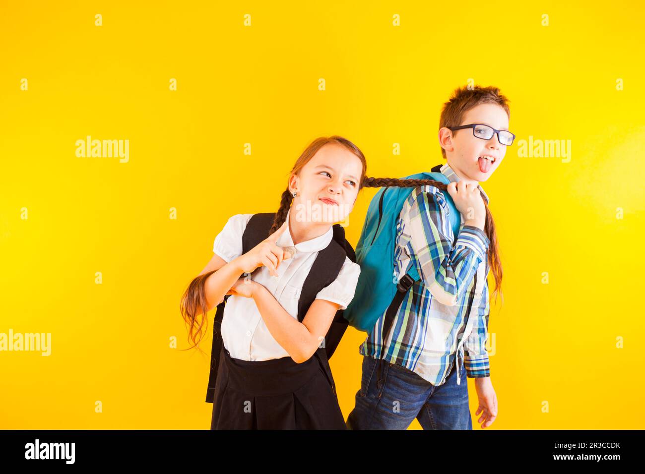 School boy boys girl girls hi-res stock photography and images - Alamy