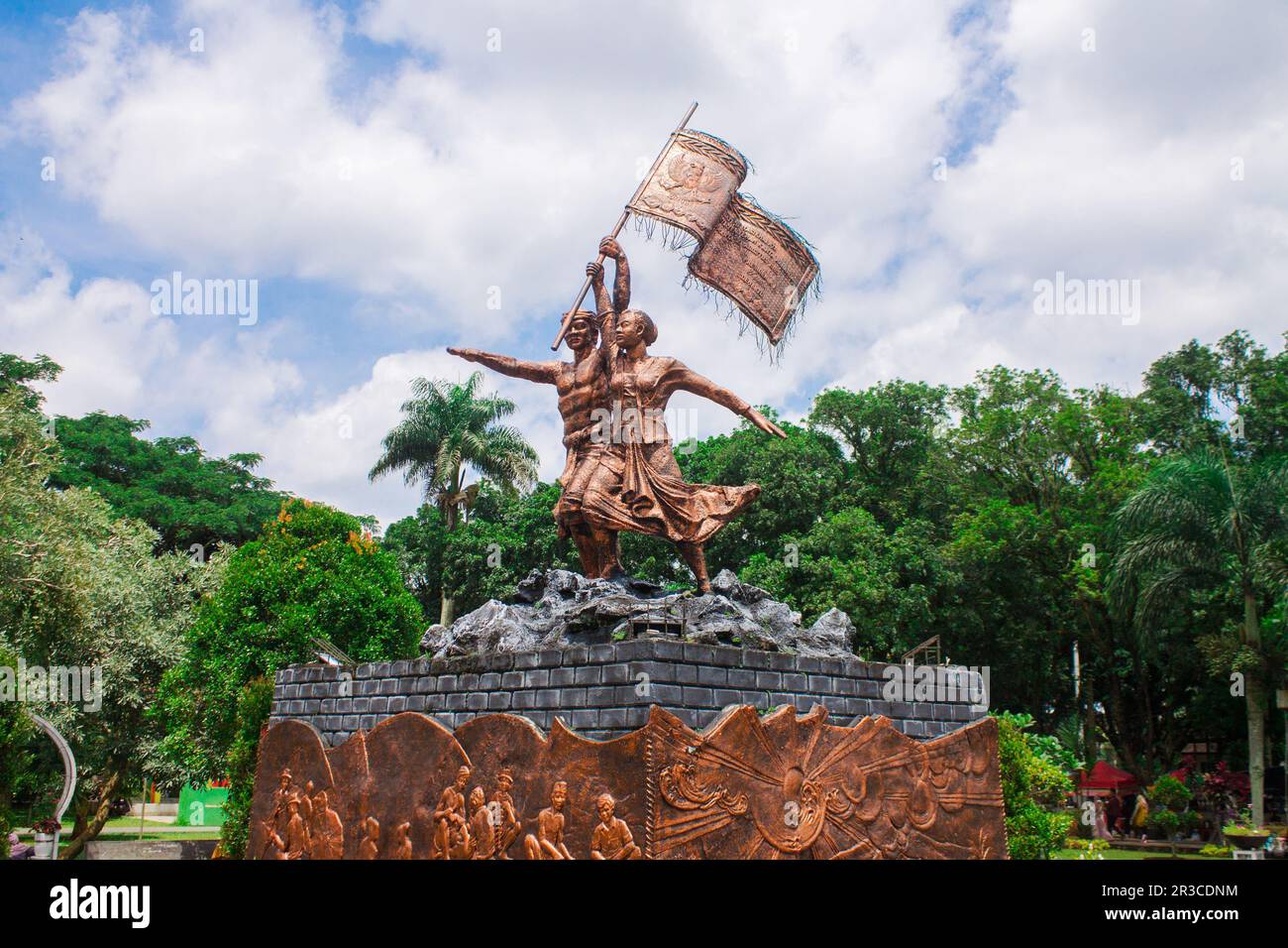 November 20, 2022, Tasikmalaya, West Java, Indonesia - Mak Eroh and Abul Rozak monuments in the town square of Tasikmalaya Stock Photo