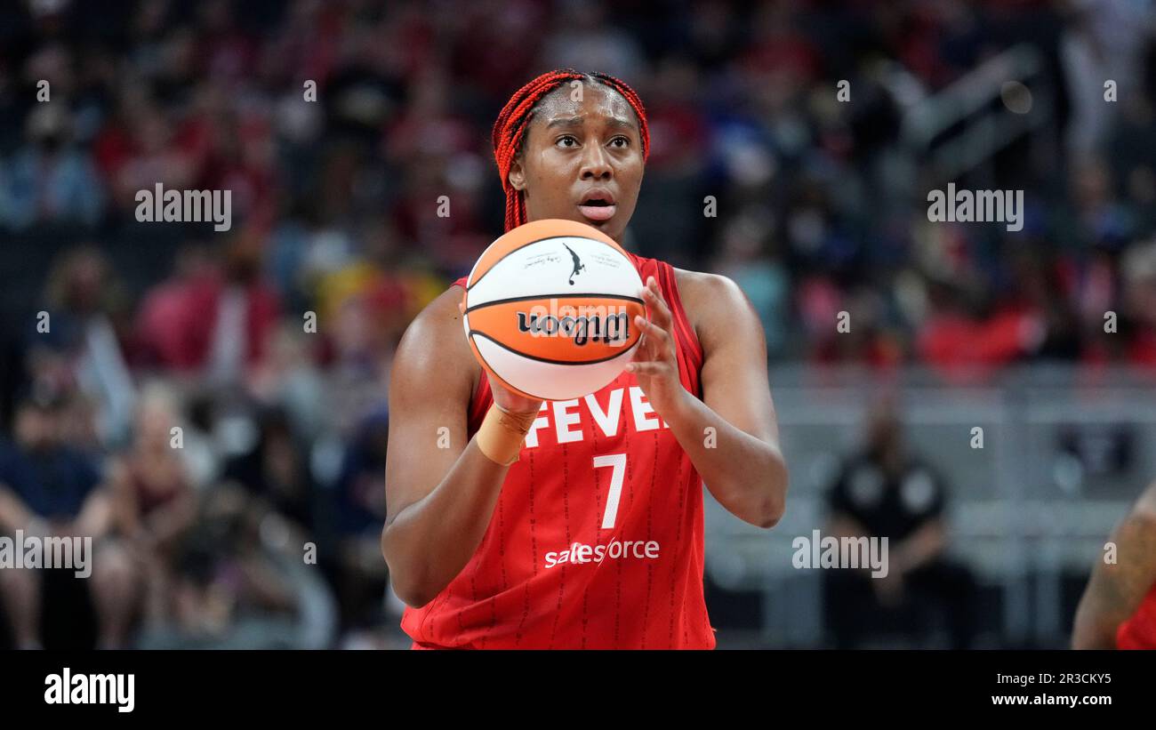 indiana-fever-forward-center-aliyah-boston-7-in-action-as-the