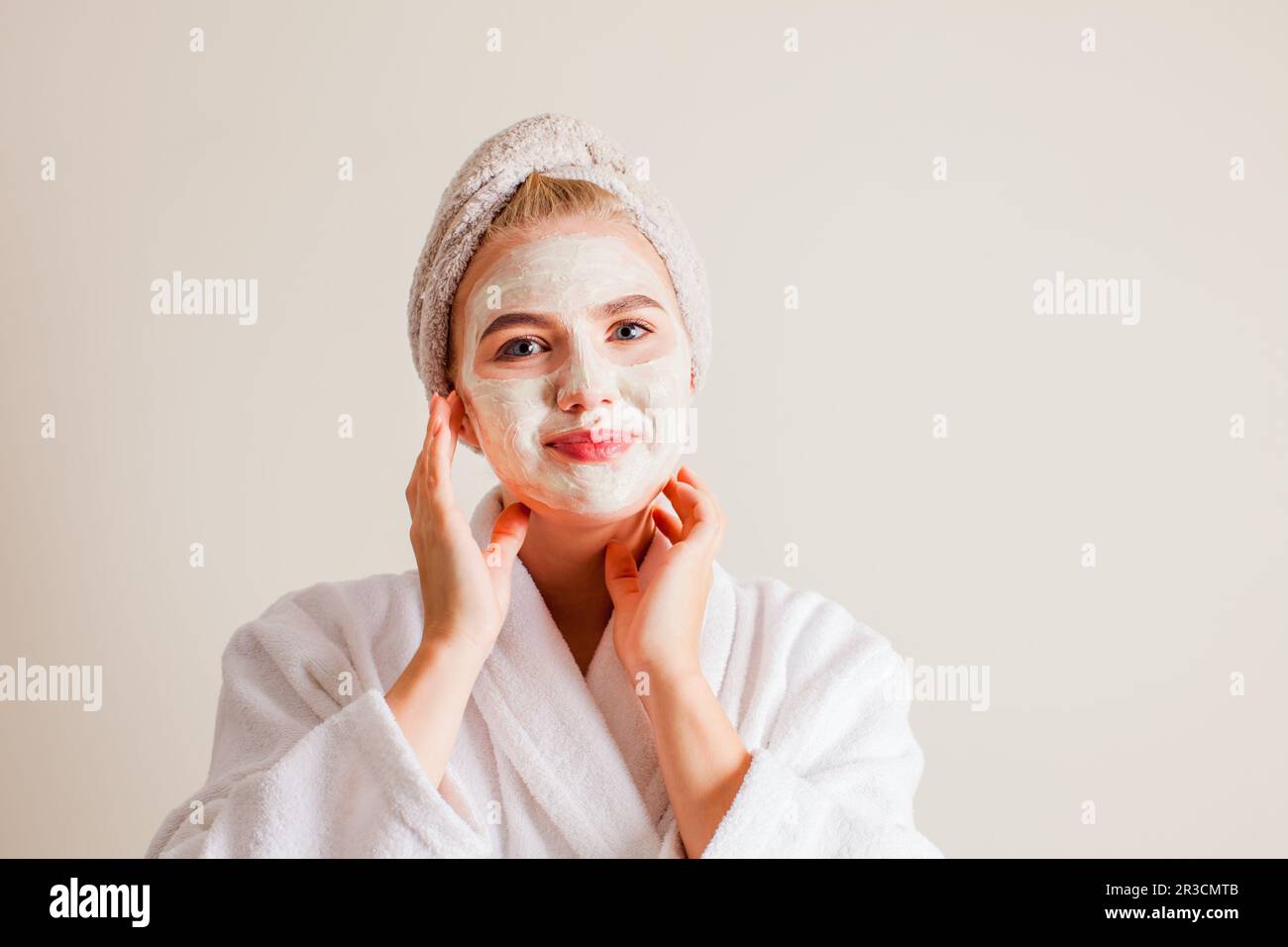 Woman spa scrub hi-res stock photography and images - Alamy