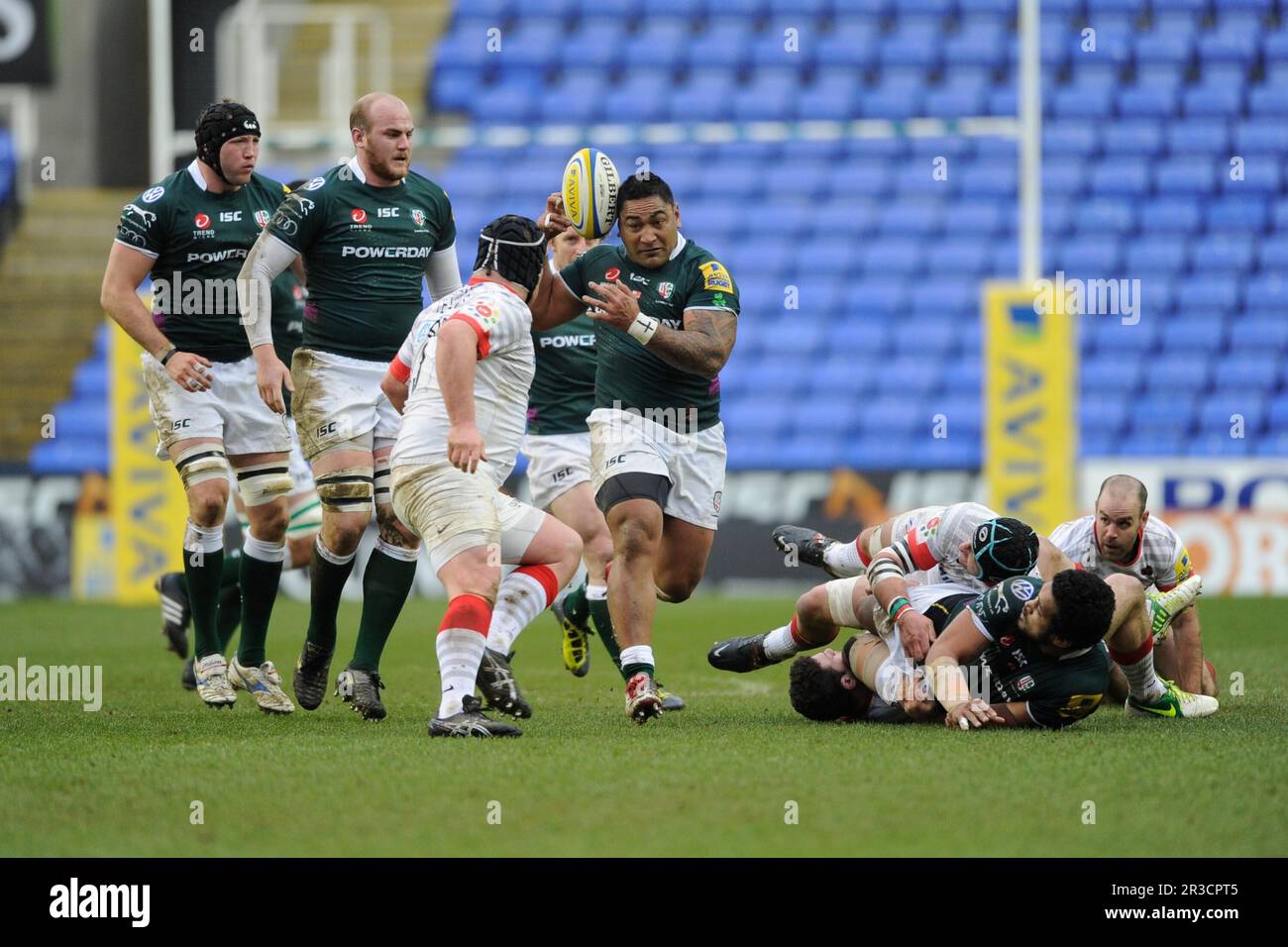 Halani Aulika of London Irish juggles the ball as he is tackled by Matt Stevens of Saracens during the Aviva Premiership match between London Irish an Stock Photo