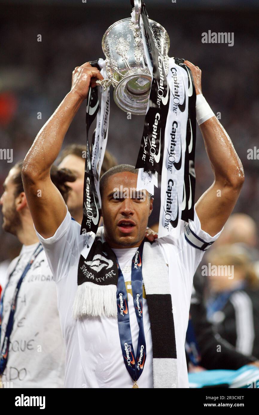 ASHLEY WILLIAMS WITH THE TROPHYBRADFORD CITY V SWANSEA CITY