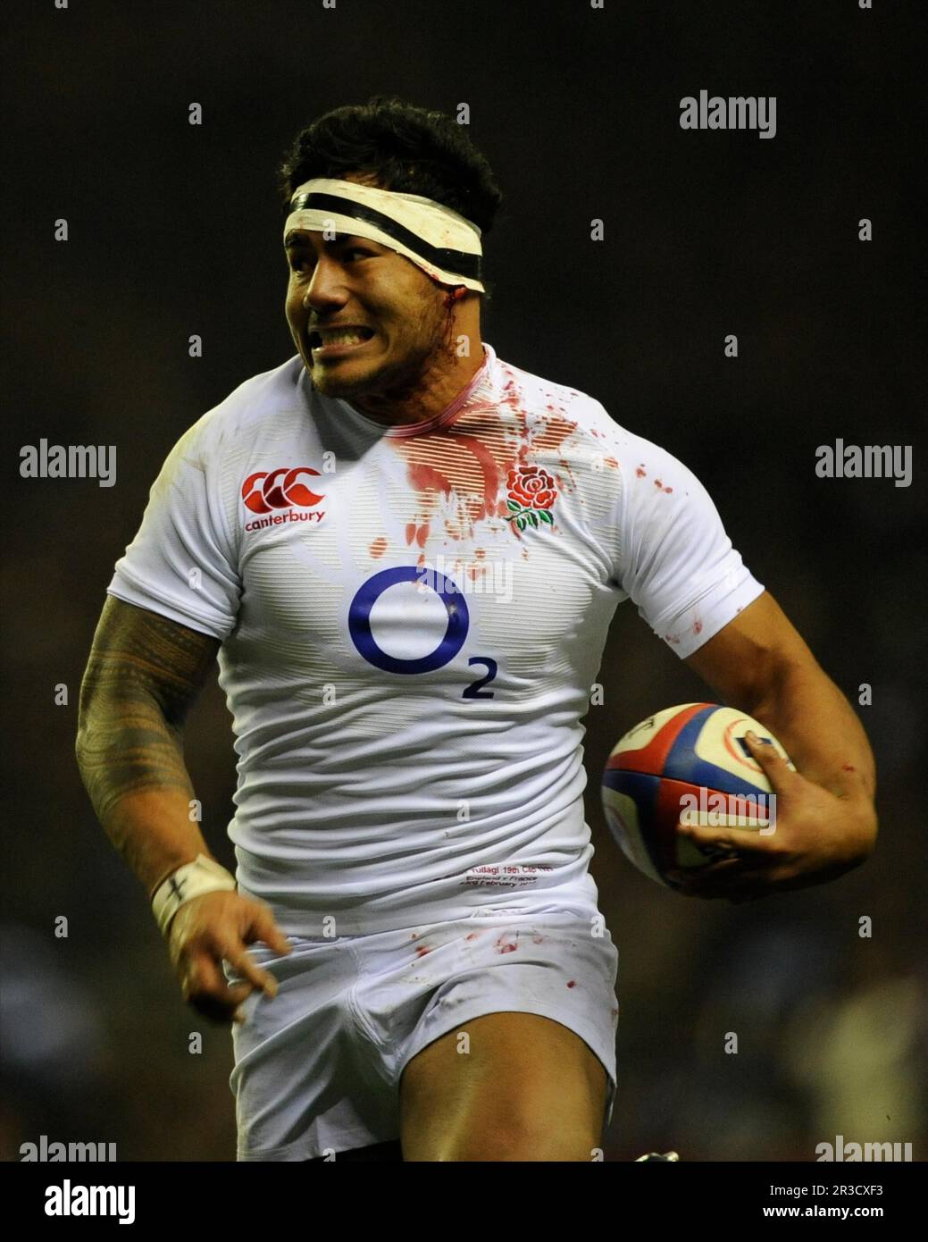 Manu Tuilagi of England runs in a try during the RBS 6 Nations match between England and France at Twickenham on Saturday 23rd February 2013 (Photo by Stock Photo