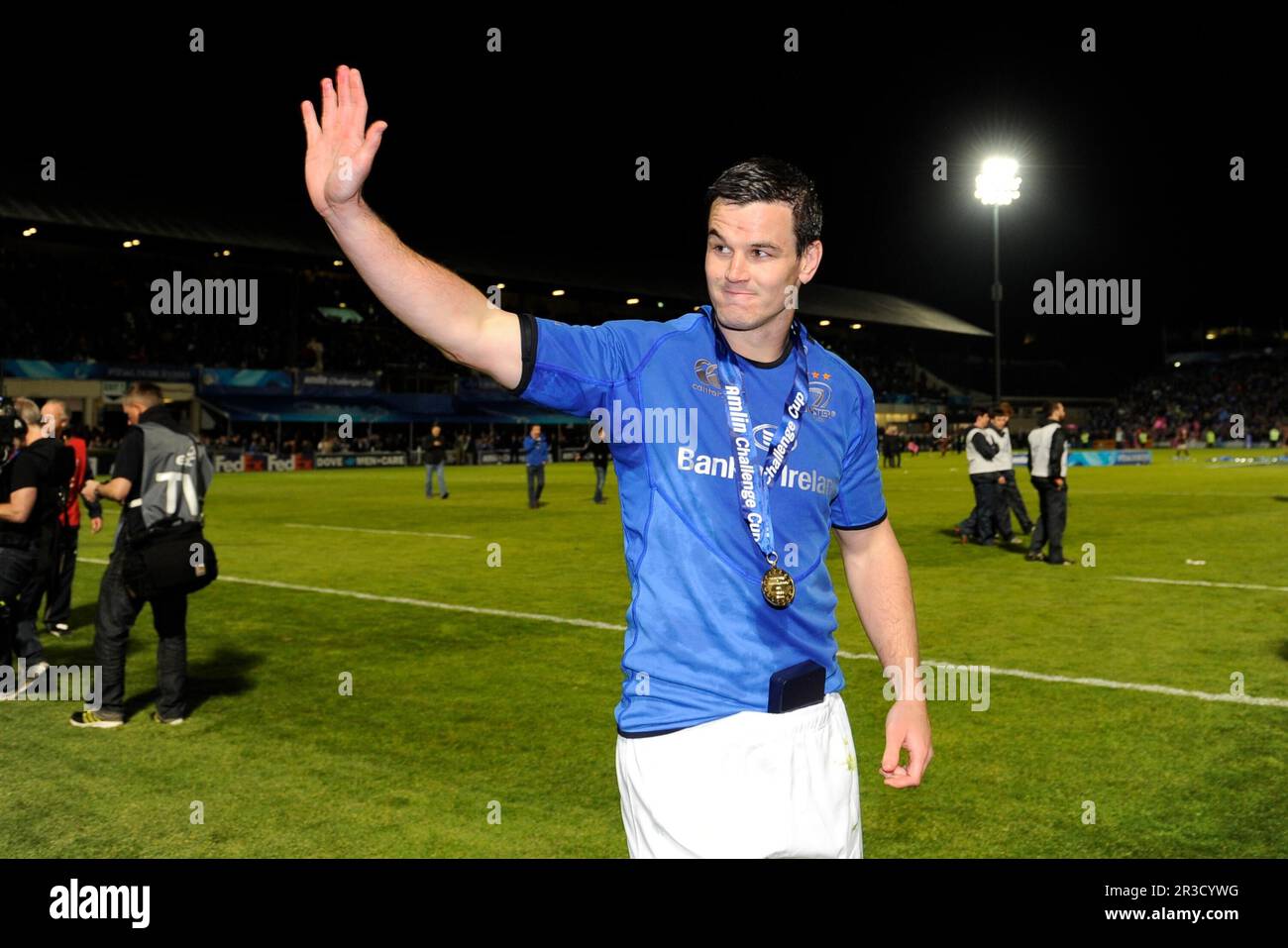 Jonathan Sexton of Leinster thanks the fans after winning the Amlin Challenge Cup Final between Leinster Rugby and Stade Francais at the RDS Arena, Du Stock Photo