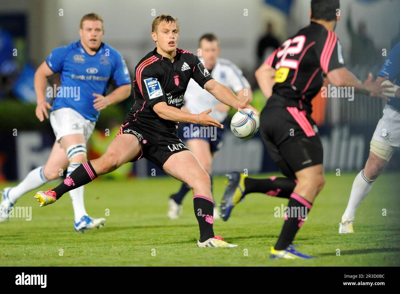 Jules Plisson of Stade Francais passes during the Amlin Challenge Cup Final between Leinster Rugby and Stade Francais at the RDS Arena, Dublin on Frid Stock Photo