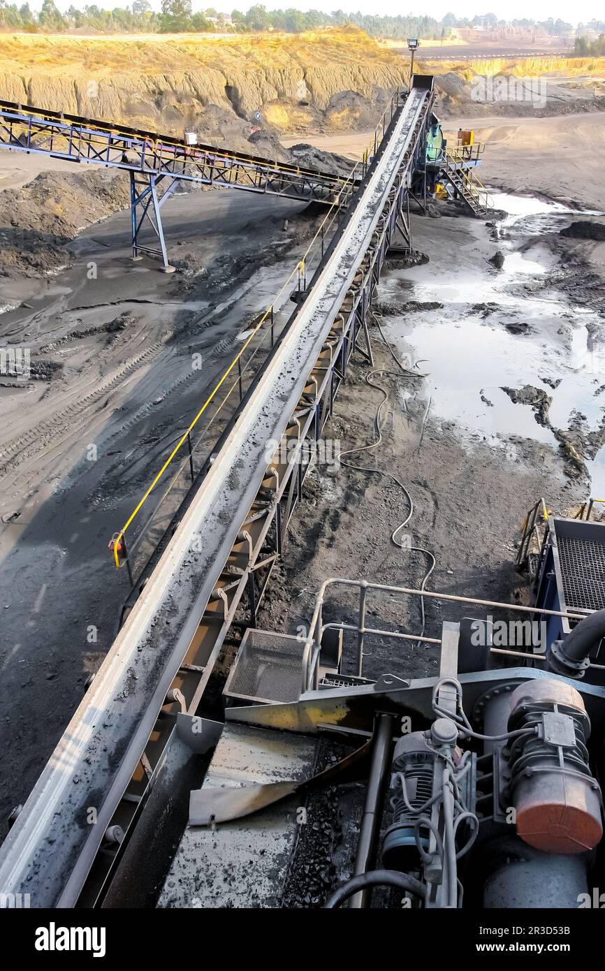 Coal conveyor belt hires stock photography and images Alamy