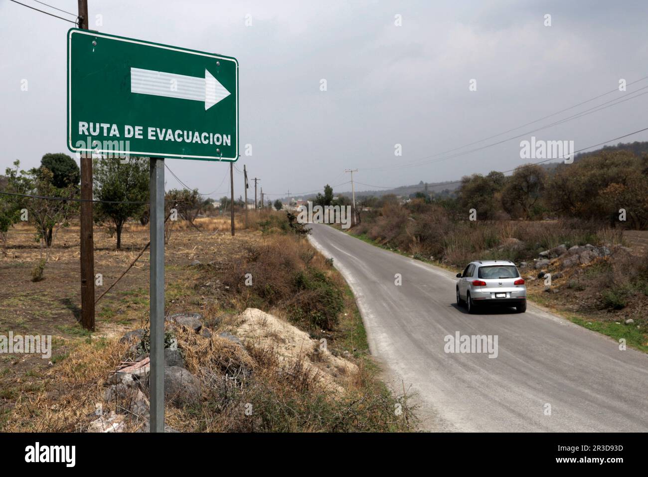 Santiago Xalitzintla, Puebla. 22nd May, 2023. Evacuation routes for the population due to the activity of the Popocatepetl volcano in the municipality of Santiago Xalitzintla in the state of Puebla. (Credit Image: © Luis Barron/eyepix via ZUMA Press Wire) EDITORIAL USAGE ONLY! Not for Commercial USAGE! Credit: ZUMA Press, Inc./Alamy Live News Stock Photo