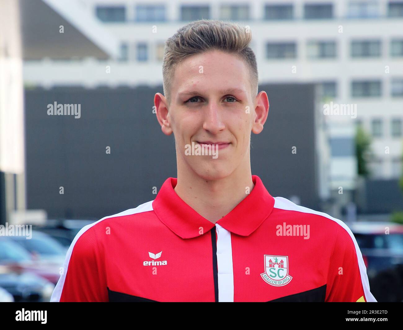 deutscher Schwimmer Lukas Märtens SC Magdeburg bei Verabschiedung für