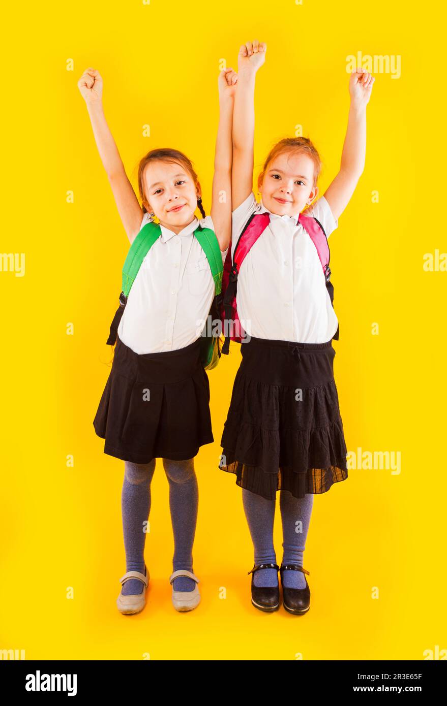 Schoolgirls in uniform hi-res stock photography and images - Alamy