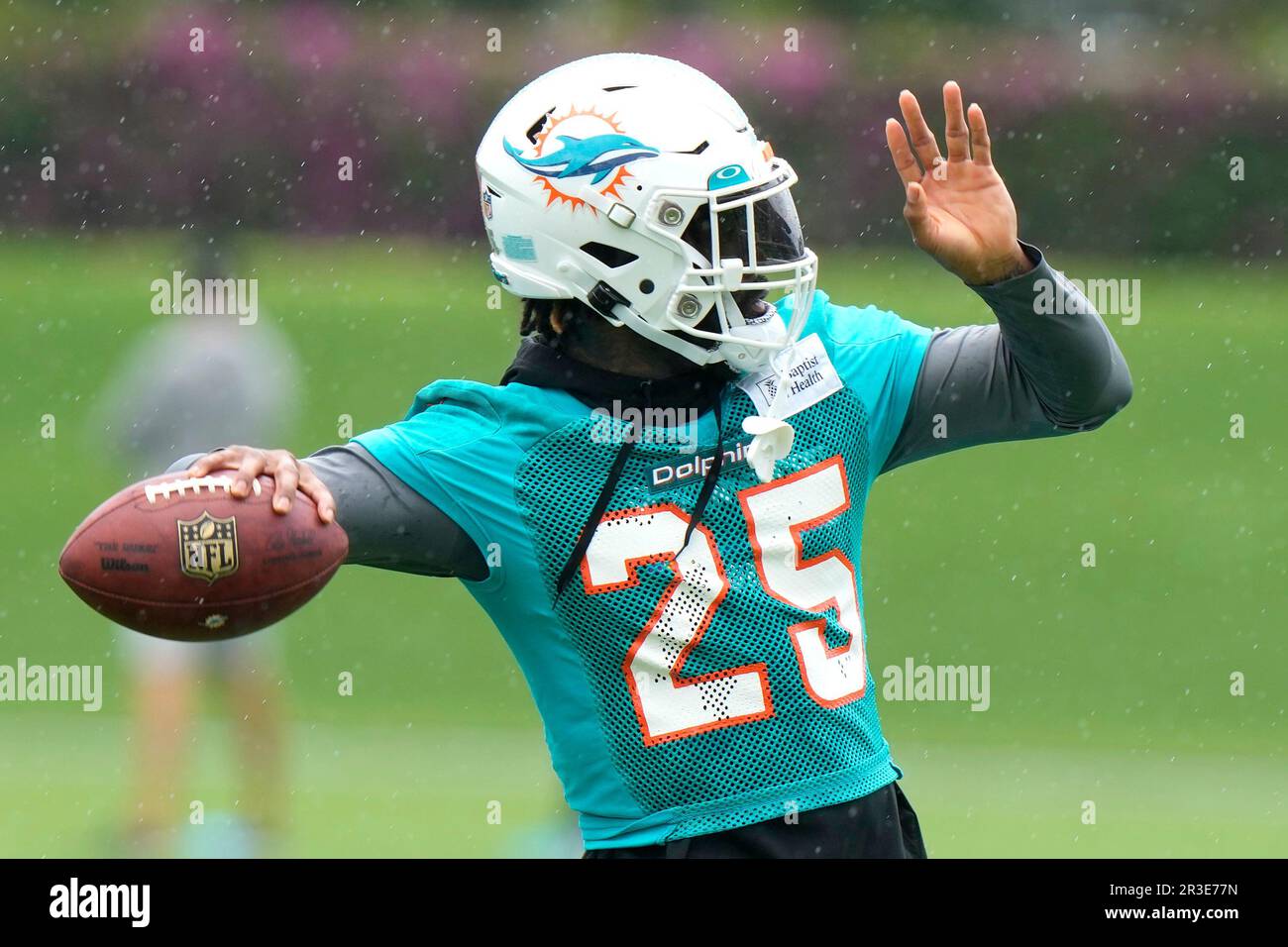 Miami Dolphins cornerback Xavien Howard does drills during NFL football