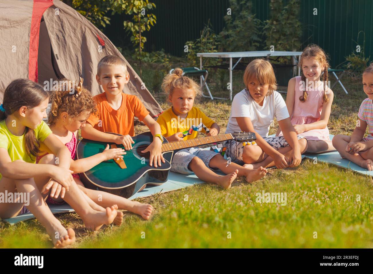 Children tent garden hi-res stock photography and images - Alamy