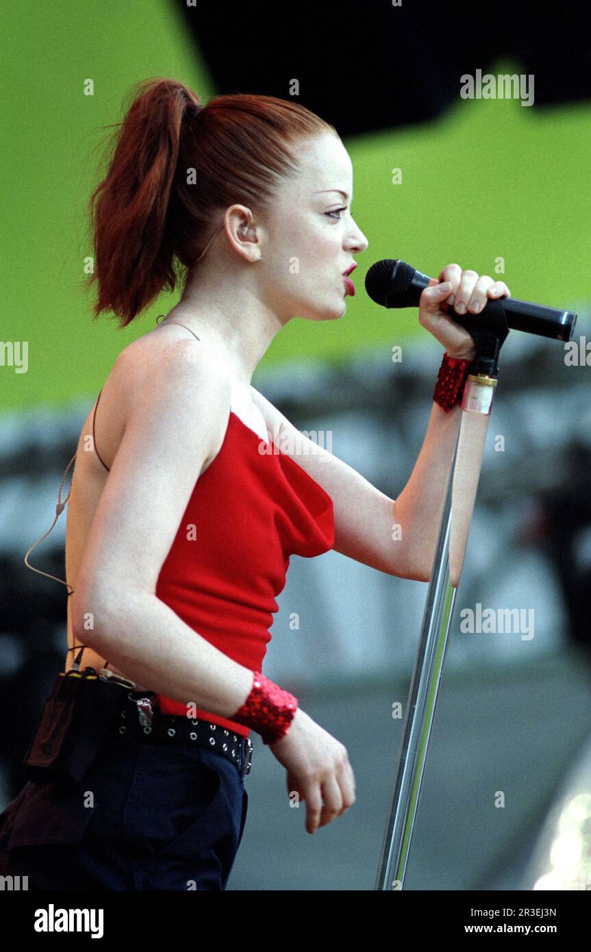 Italy Imola 1999-06-08 : Shirley Manson singer of Garbage at the Heineken Jammin Festival 1999 Stock Photo