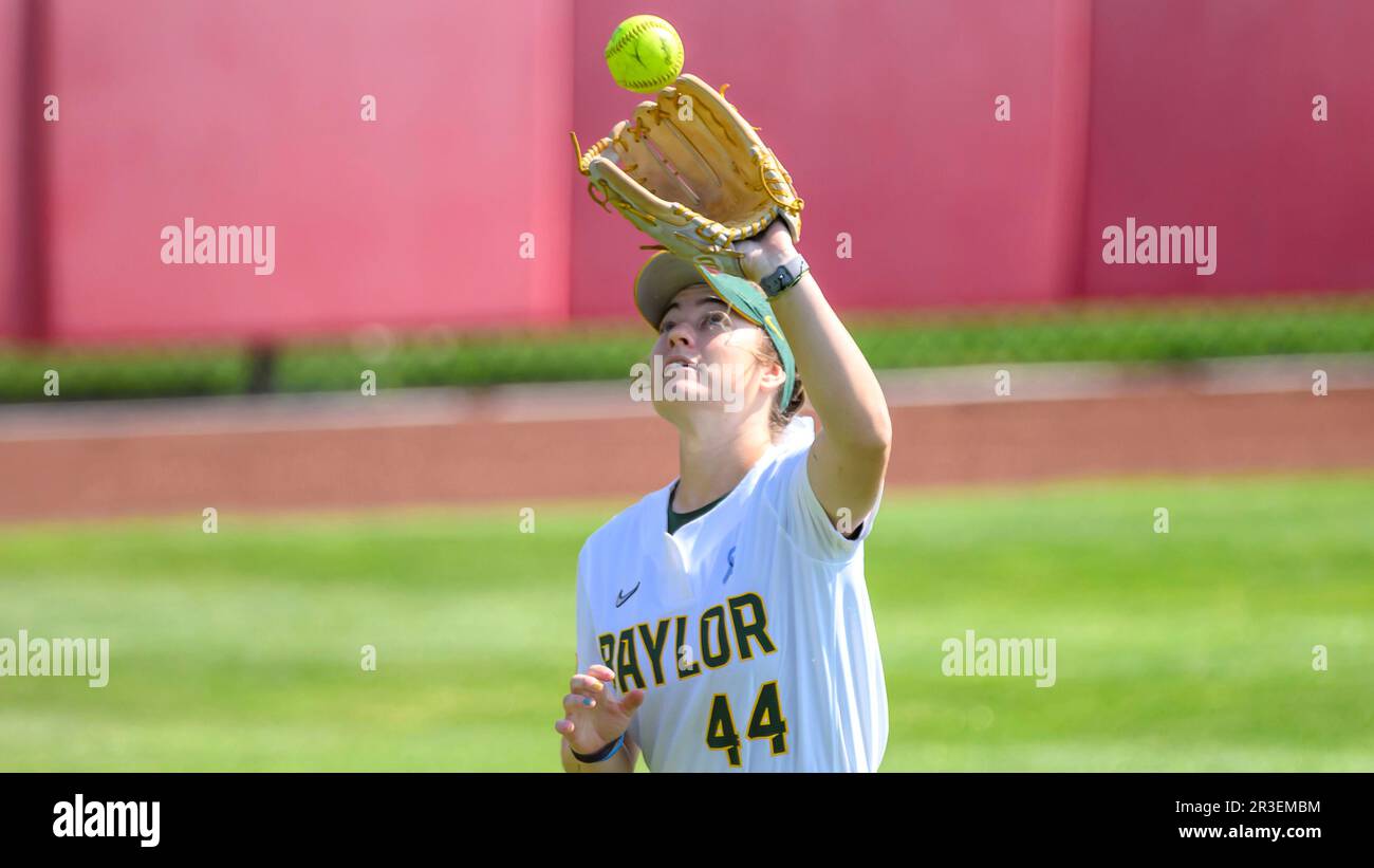 Baylor outfielder Josie Bower (44) makes the catch during an NCAA