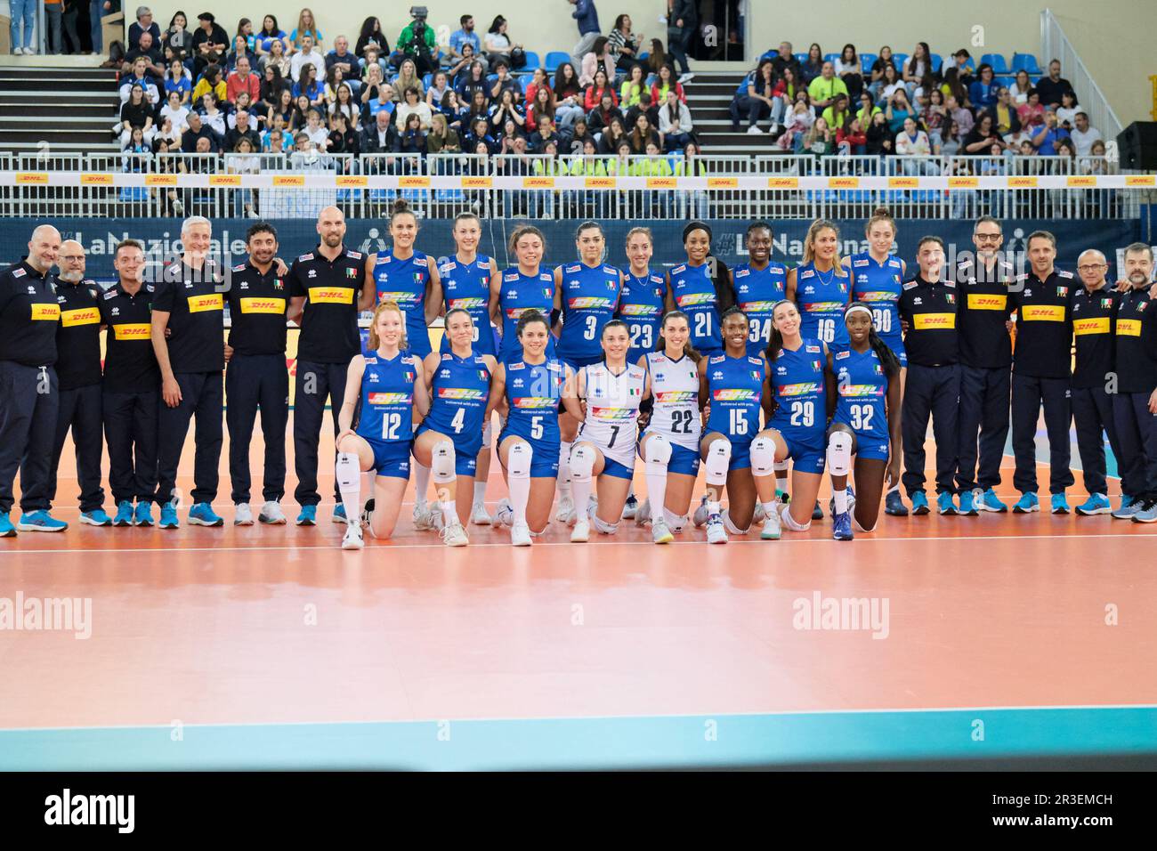 The Team of Italy during the DHL Test Match Tournament women’s volleyball between Italy and Croatia in Lanciano. Italian national team beats Croatia with a score 3-1 Stock Photo